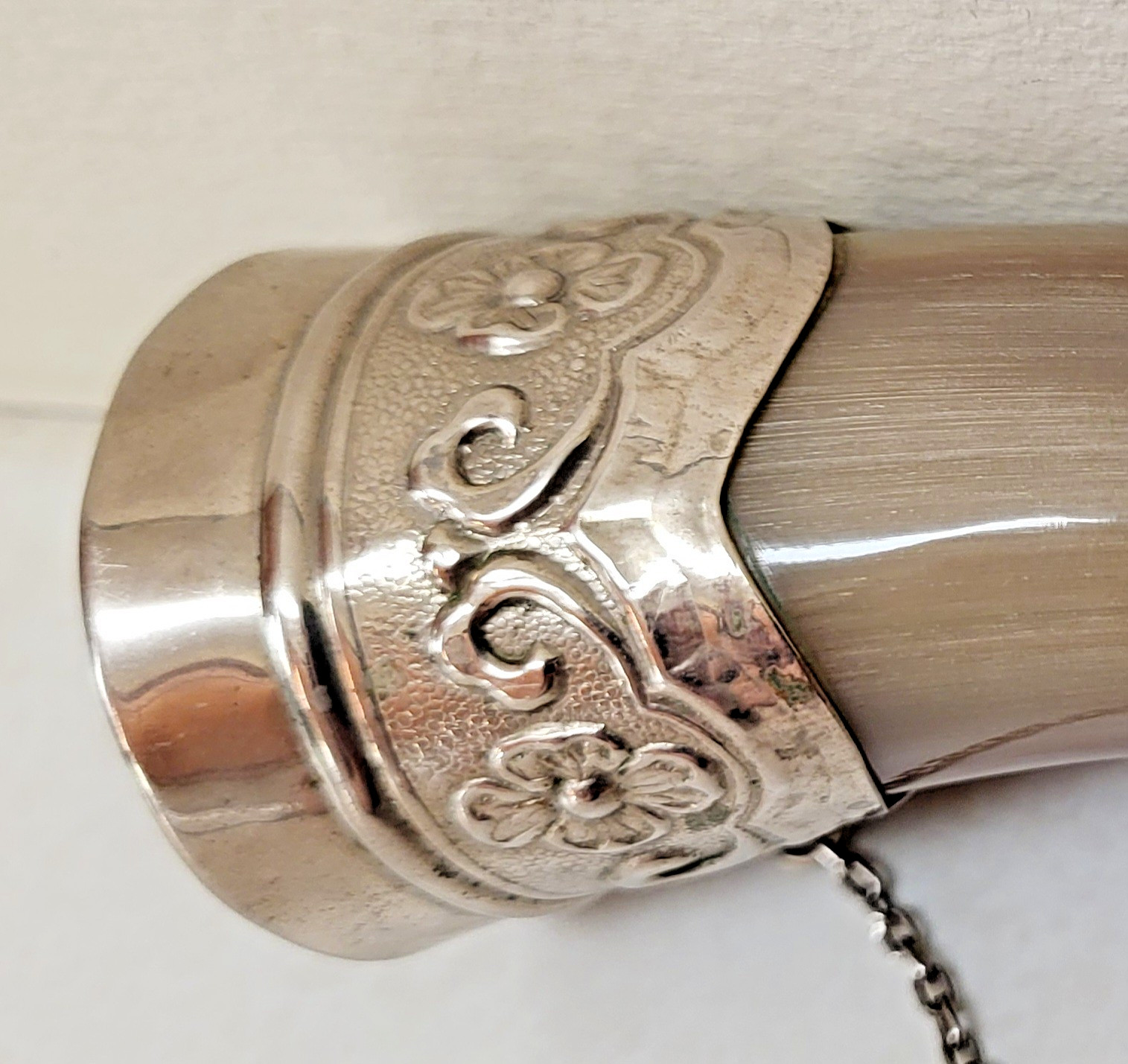 Vtg Horn Wine Cup Silver Trim Embossed Chain Ceremonial Ox Bull Bovine Scottish