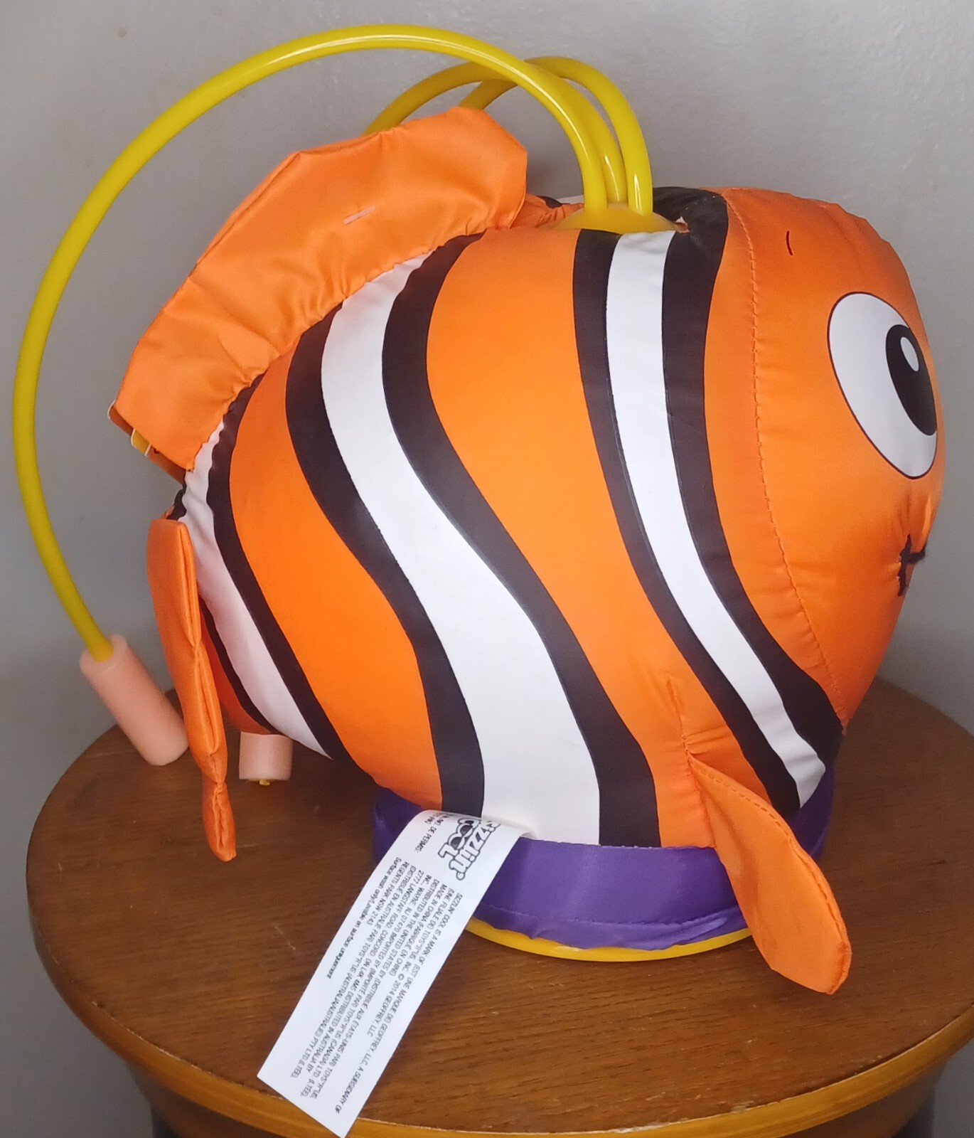 SIZZLIN' Cool Soft Squirts Mini Sprinkler - Clownfish (NEMO) *NEW*