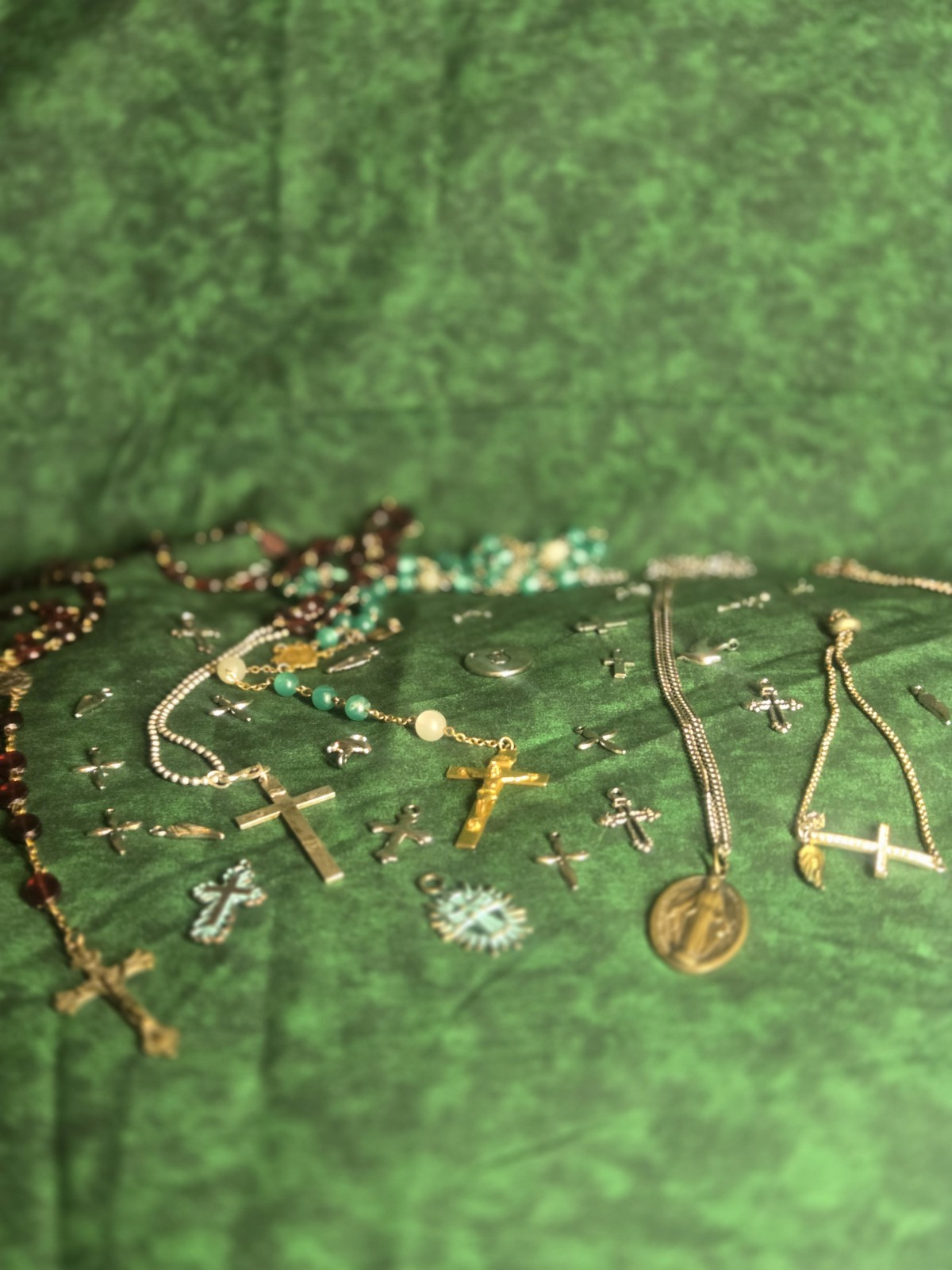Huge Lot of Cross Necklaces, Pendants, Rosaries, Charms, 22k, sterling, hge.