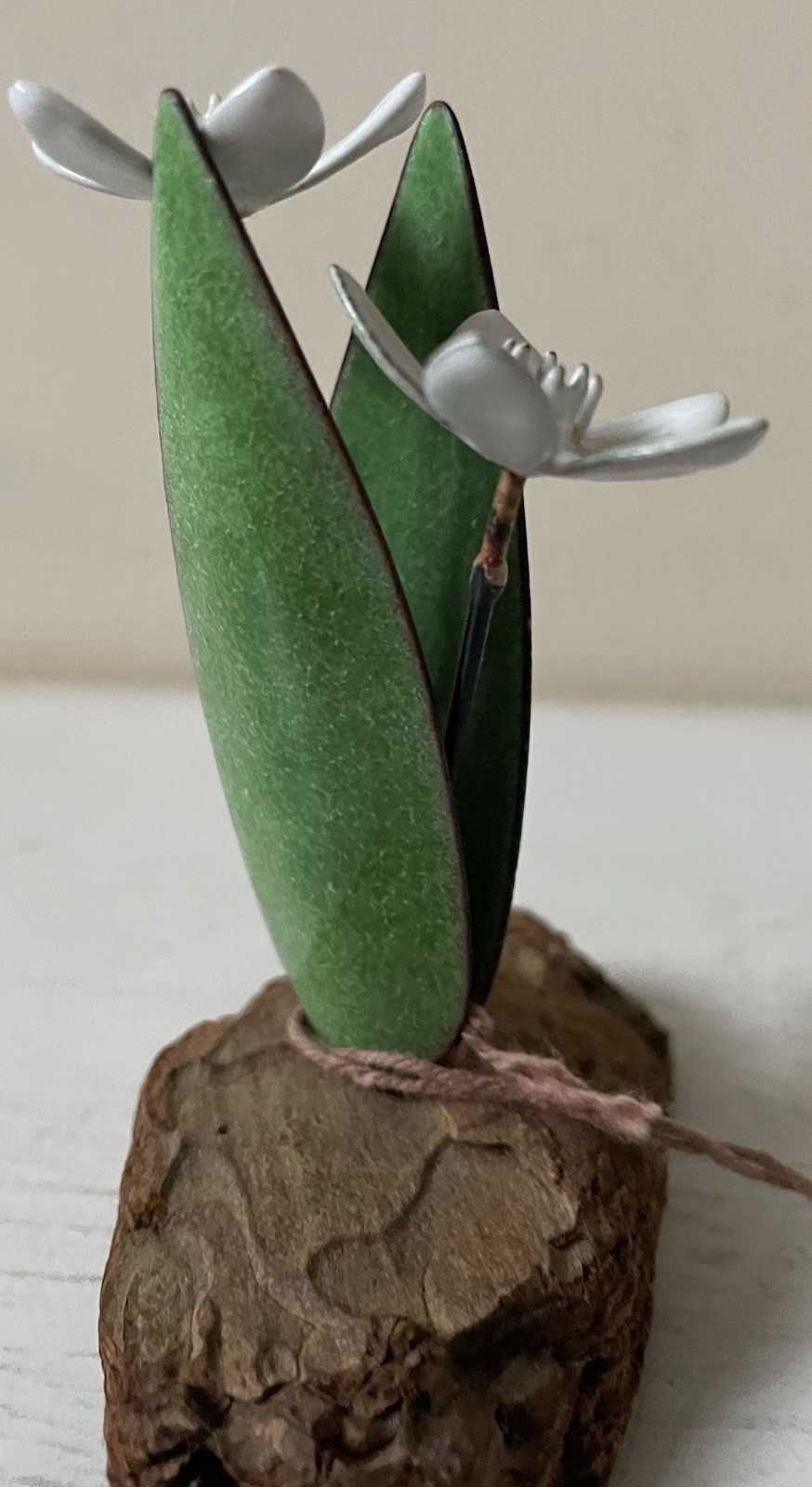 Vintage Bovano Of Cheshire Ornamental Sculpture On Drift Wood & Metal Flowers