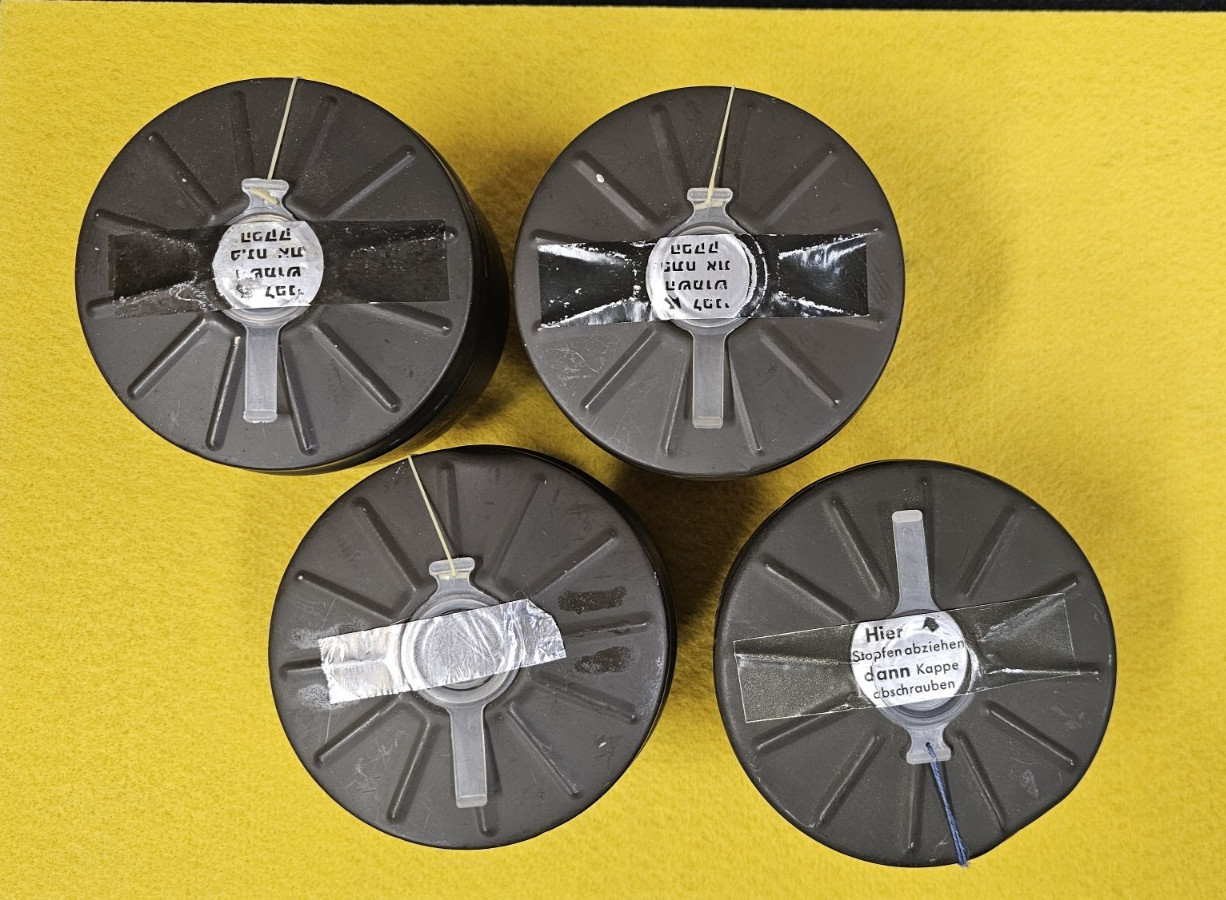 M40 Nato Israeli US Gas Mask Filter 40mm Threads Sealed Package Lot of 4