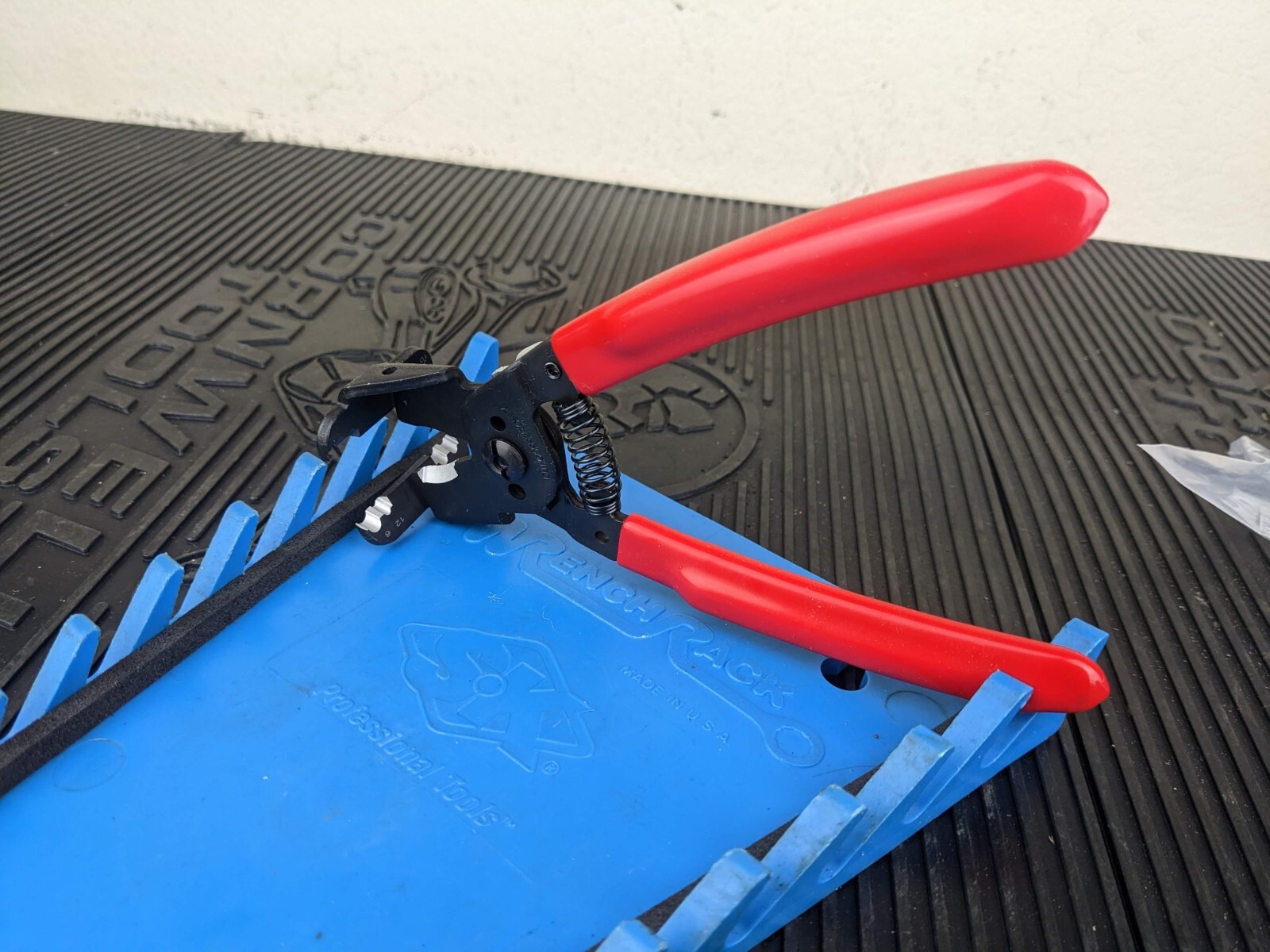 #bf266 Snap-on Tools USA RED Soft Grip 7" Inline Wire Stripper / Cutter PWCHHD7