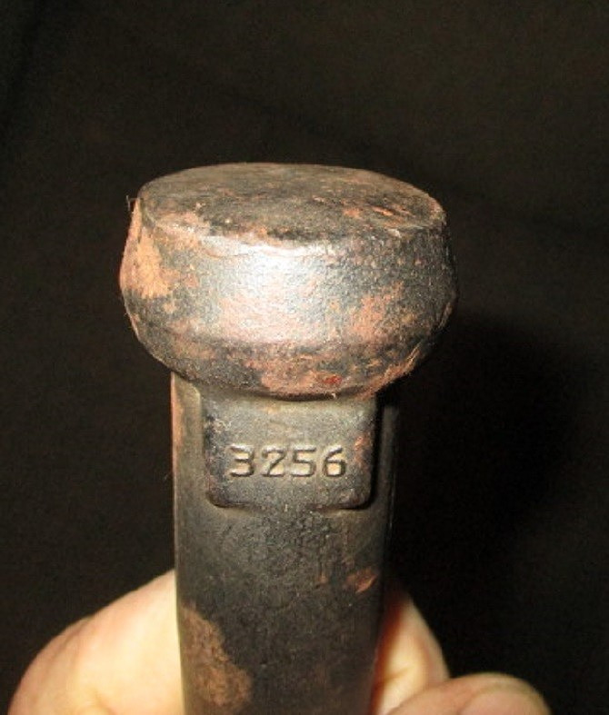 KLEIN TOOLS SPUD WRENCHES ( 2 ) AND DRIVE PIN 1-7/16 ( 3213-H ) 1-1/4 ( 3212-H)