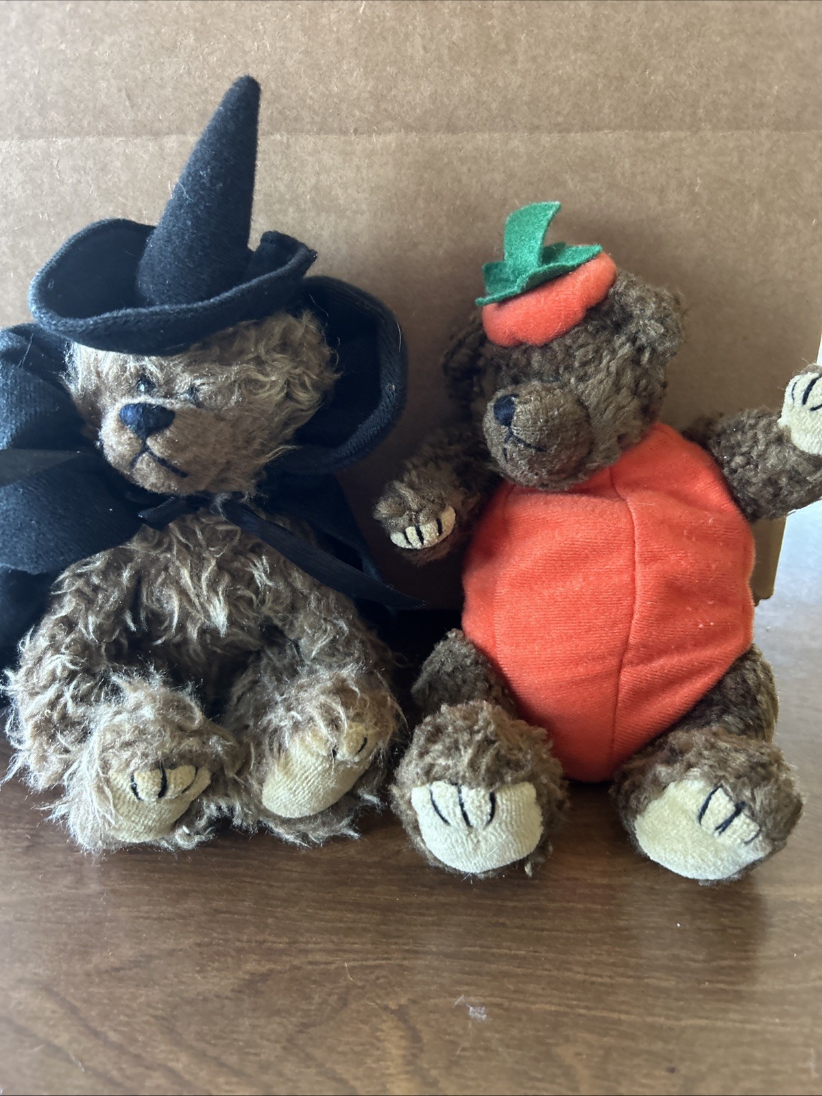 Ty Halloween Attic Treasures Peter Pumpkin and  Esmeralda Witch Bears
