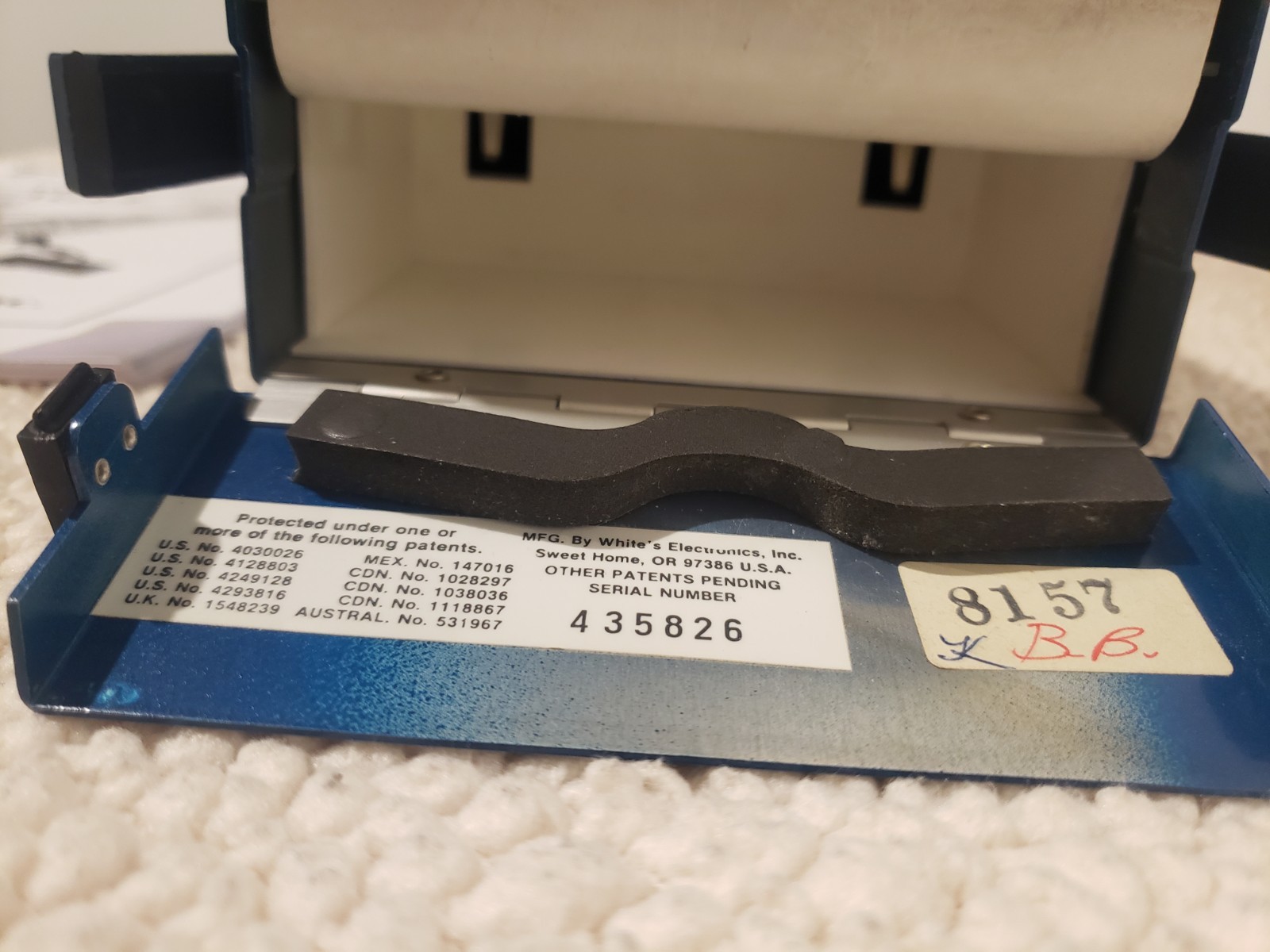 Whites Eagle Metal Detector