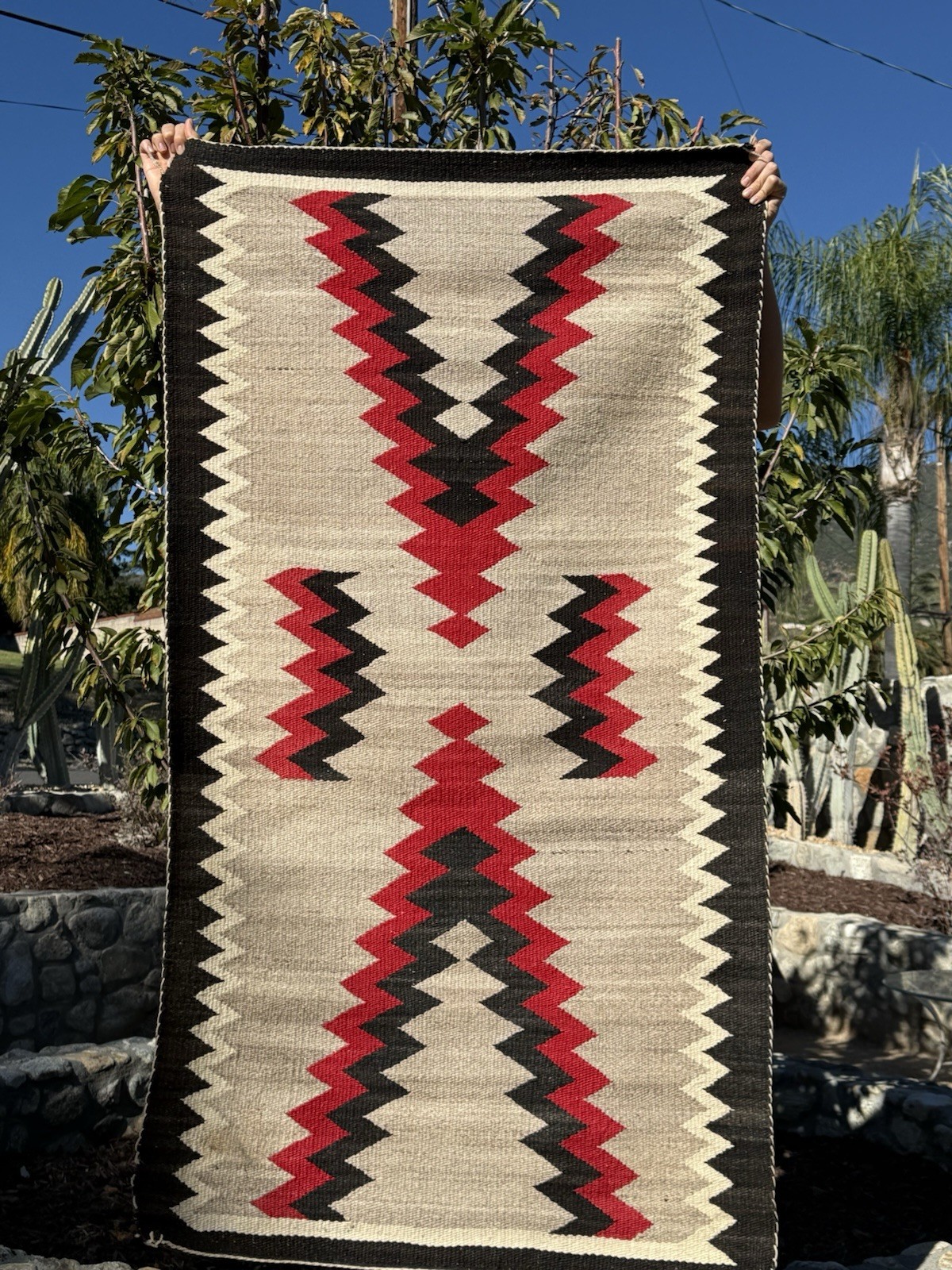 AUTHENTIC NAVAJO CABIN RUG c1920’s 60”X 32” XLNT NATIVE AMERICAN TIGHT WEAVING