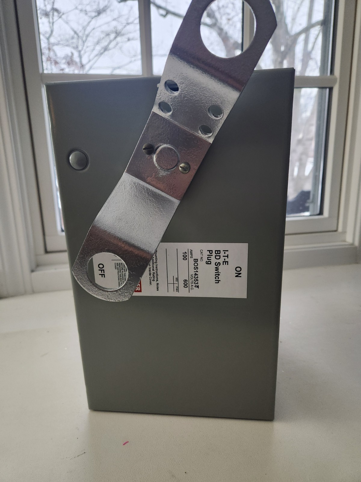 ITE SIEMENS BOS14353-J 100 AMP 600 VOLT 3P3W FUSIBLE CLASS J BUS PLUG