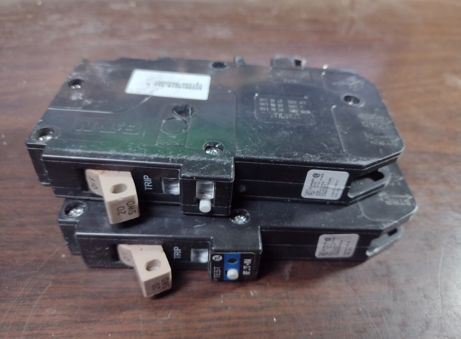 EATON CHFP120DF CIRCUIT BREAKER 20 AMP 1-POLE AFCI GFCI *LOT of 2* NEW NO BOX