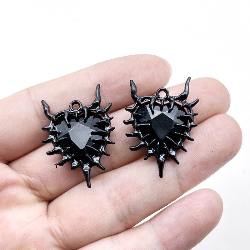 8PCS Metal Black Tone Spike Heart with Horn Gothic Charm Pendant BCS24