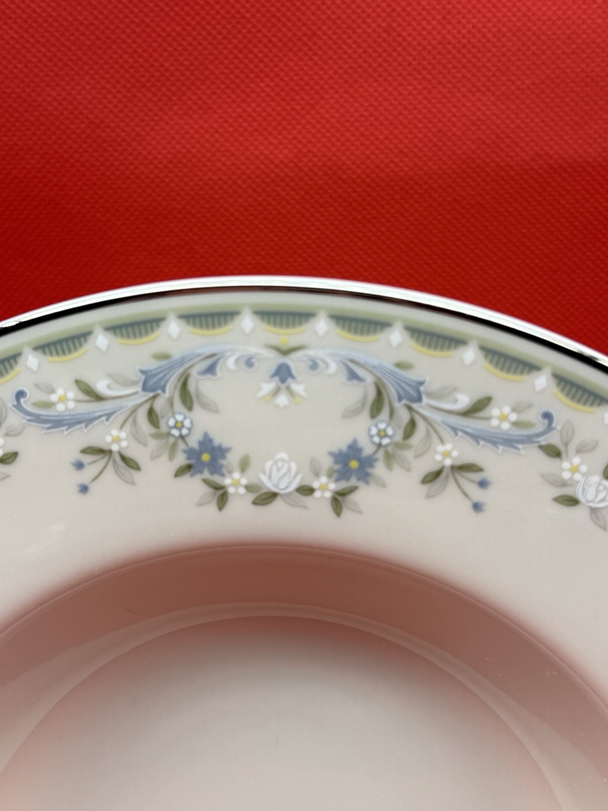 RARE Vintage Pickard China TARA Soup Bowl 8” Diameter Excellent