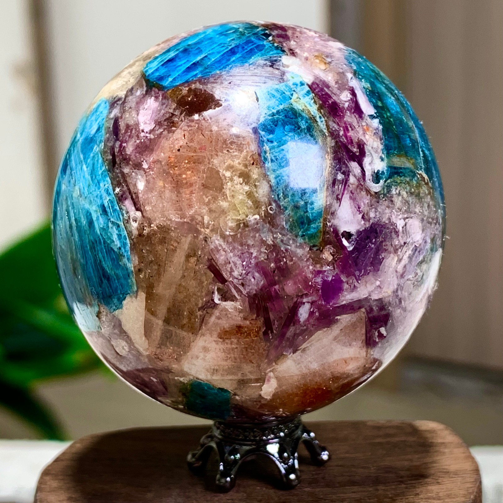 160G Natural Blue Aptite +Sun Stone purple lepidolite Sphere mineral sample