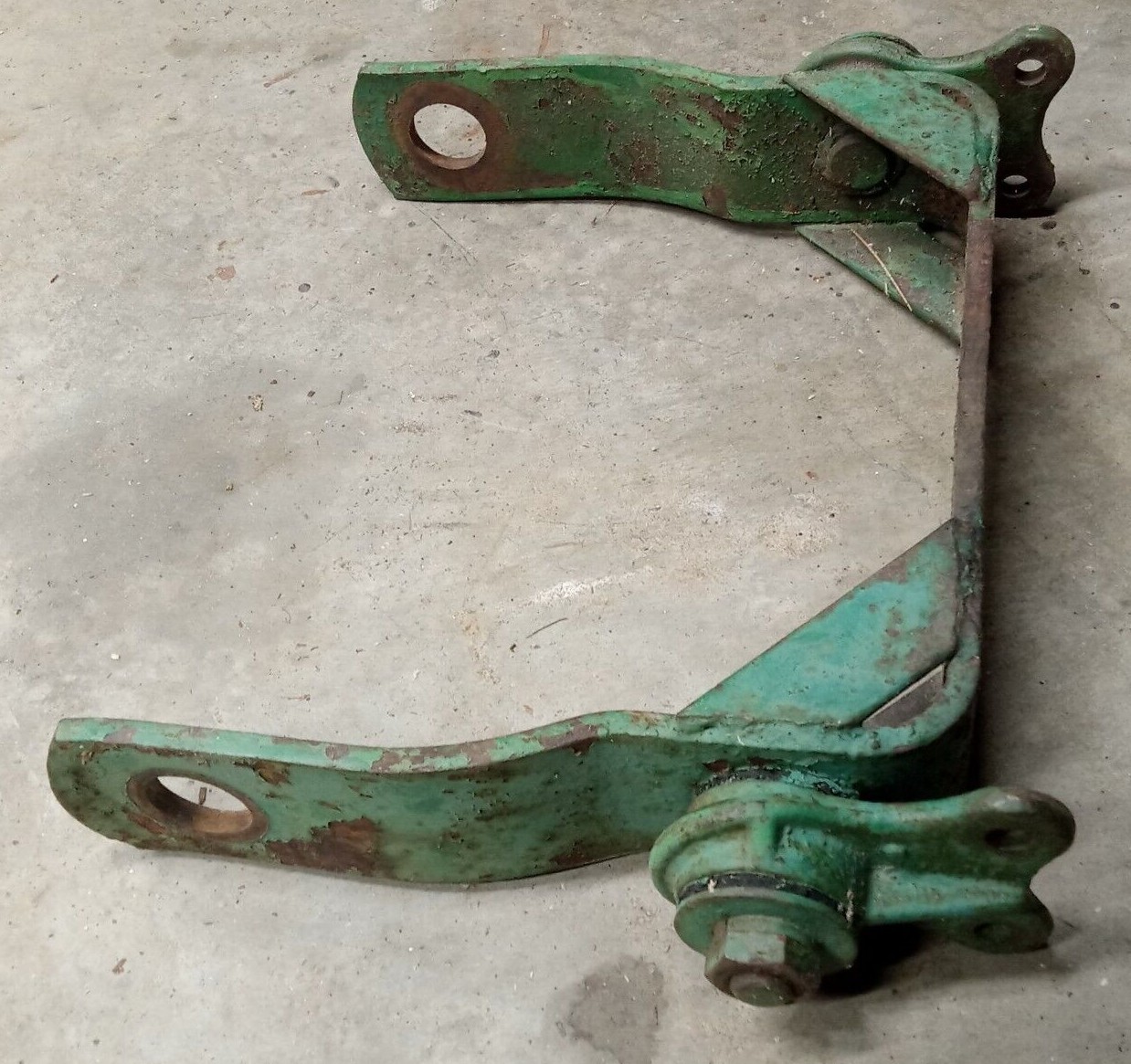 John Deere 40T mower bracket