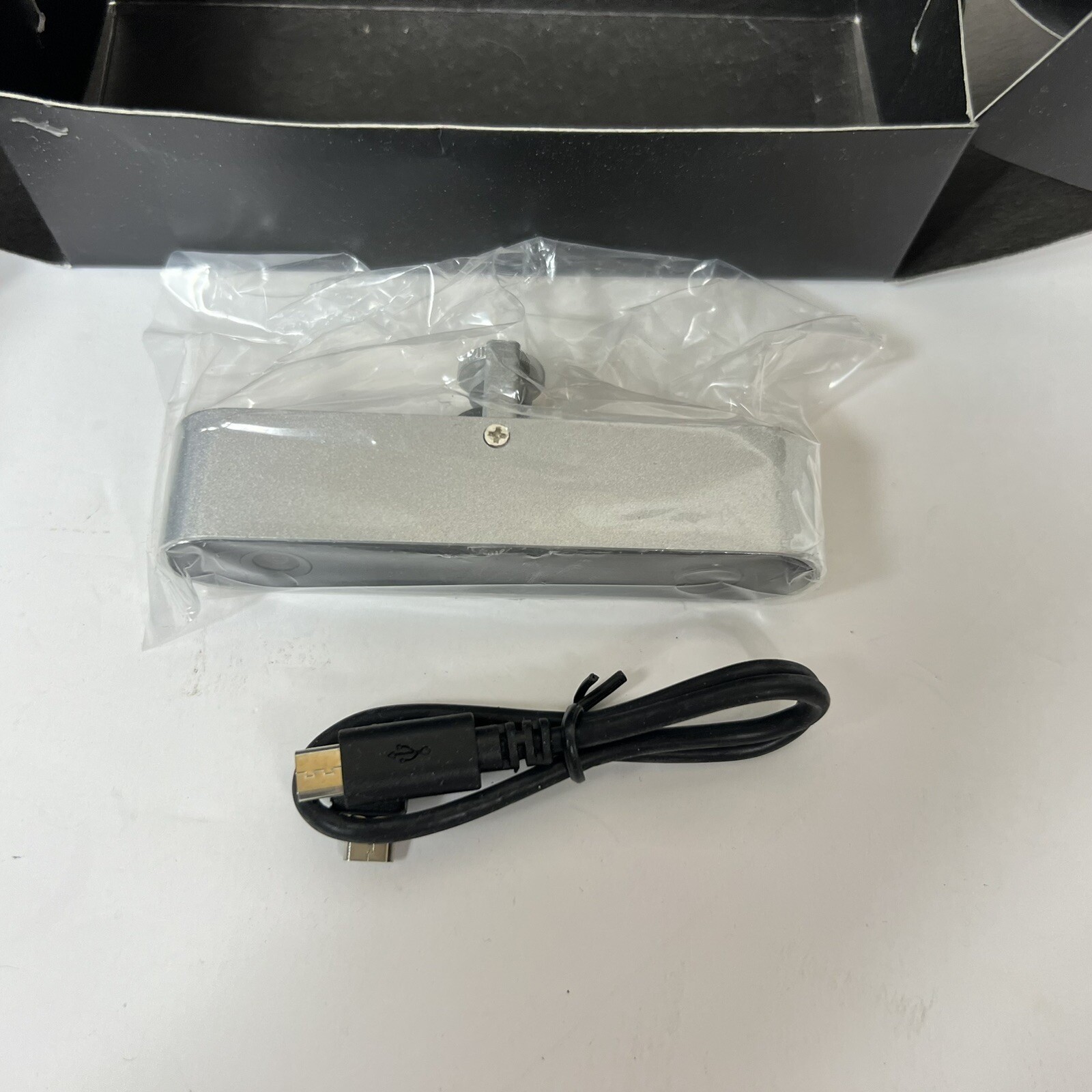 Autonomous (A45) Teleport VR Headset / Phone Goggles / Virtual Reality/White New