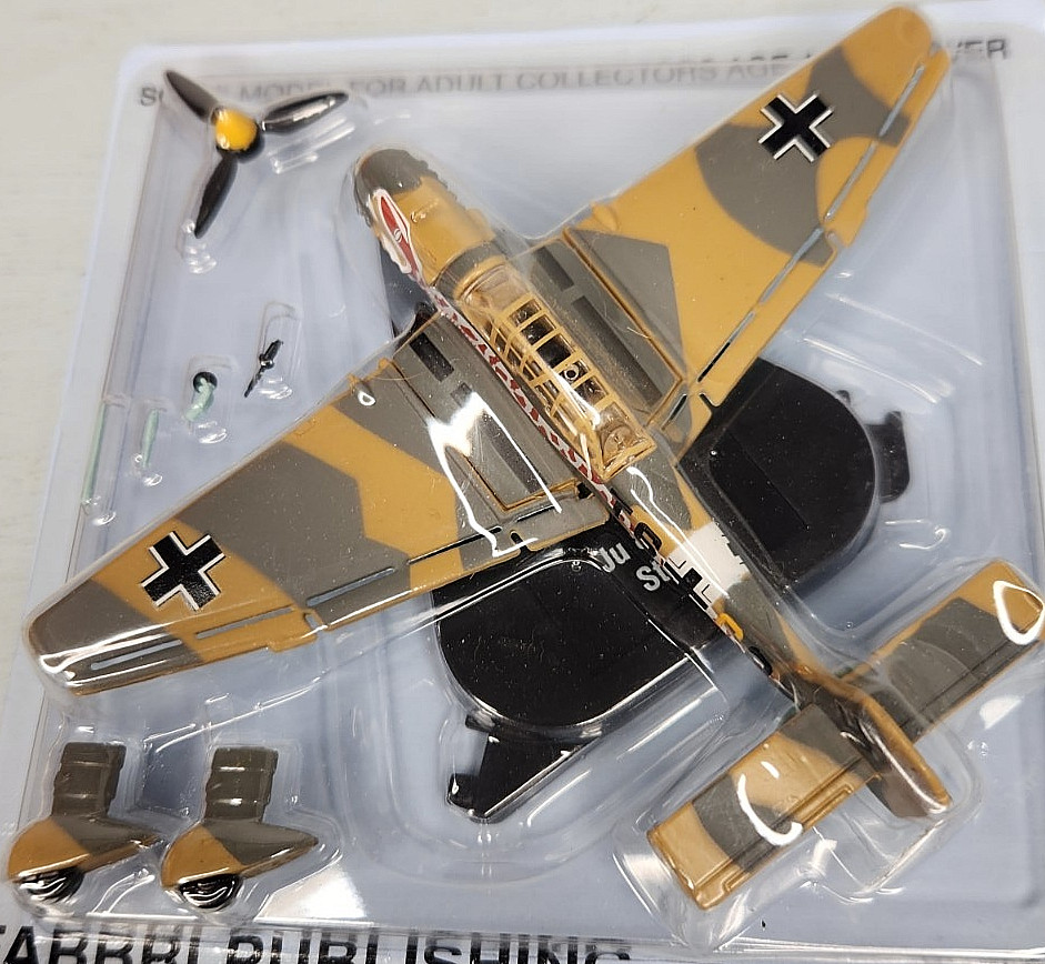 FABBRI PUBLISHING 1:100 JU87B-2 STUKA WW2 DIECAST AIRCRAFT PLANE W/STAND Z4