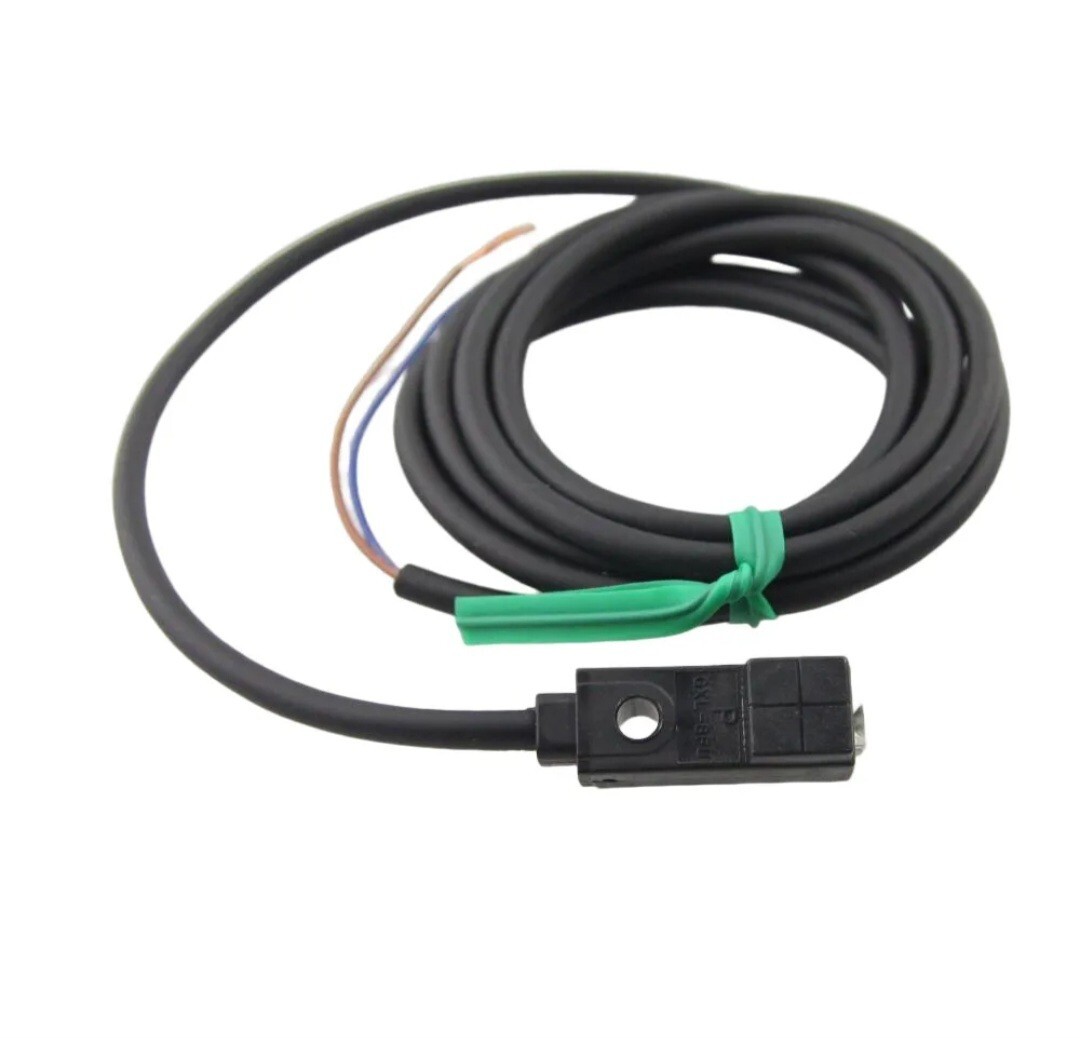 "NEW" GXL-8FU panasonic Proximity Switch Sensor DC 2 wire type, 'MADE IN JAPAN'