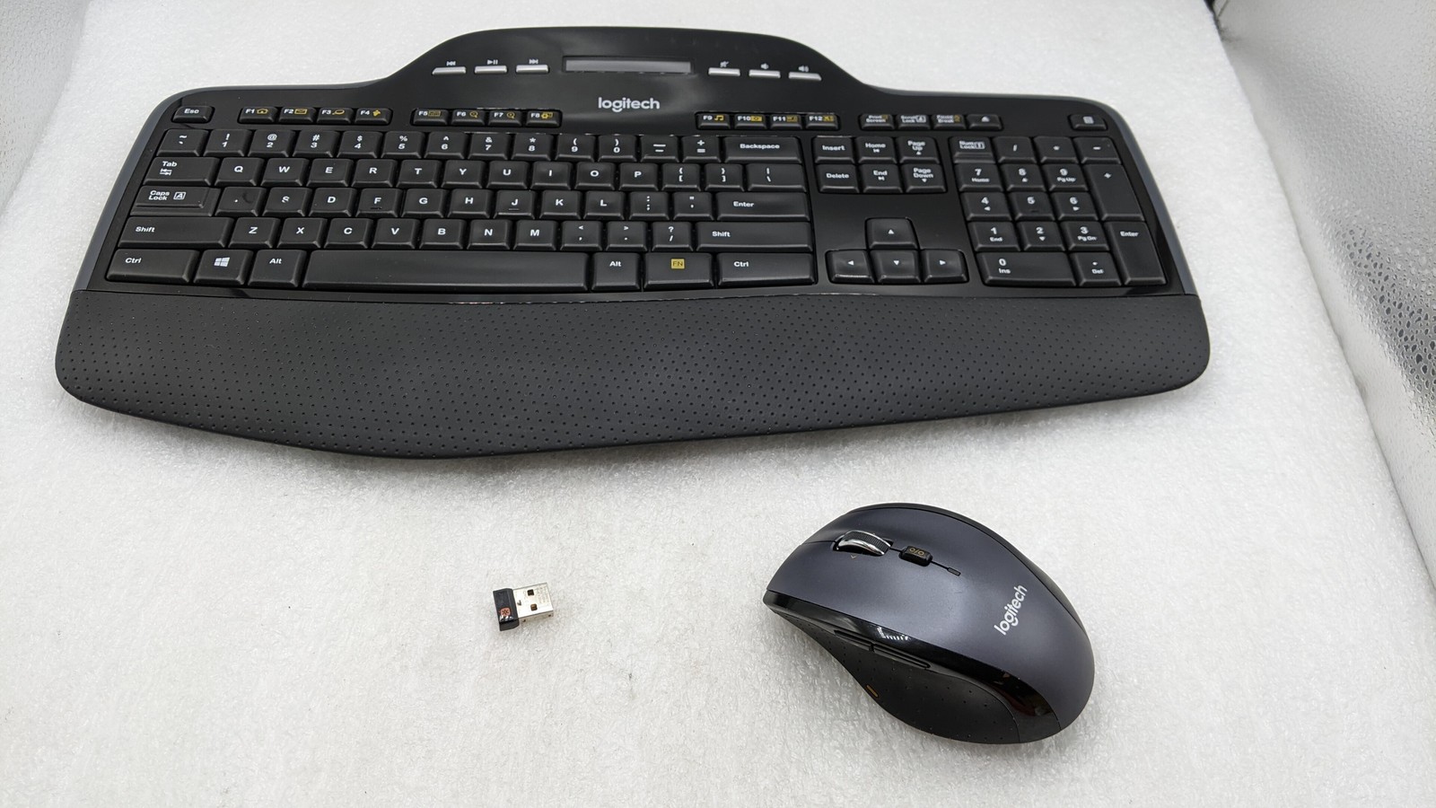 Logitech MK710 Wireless Keyboard Bundle With M705 Mouse & Unifying Receiver
