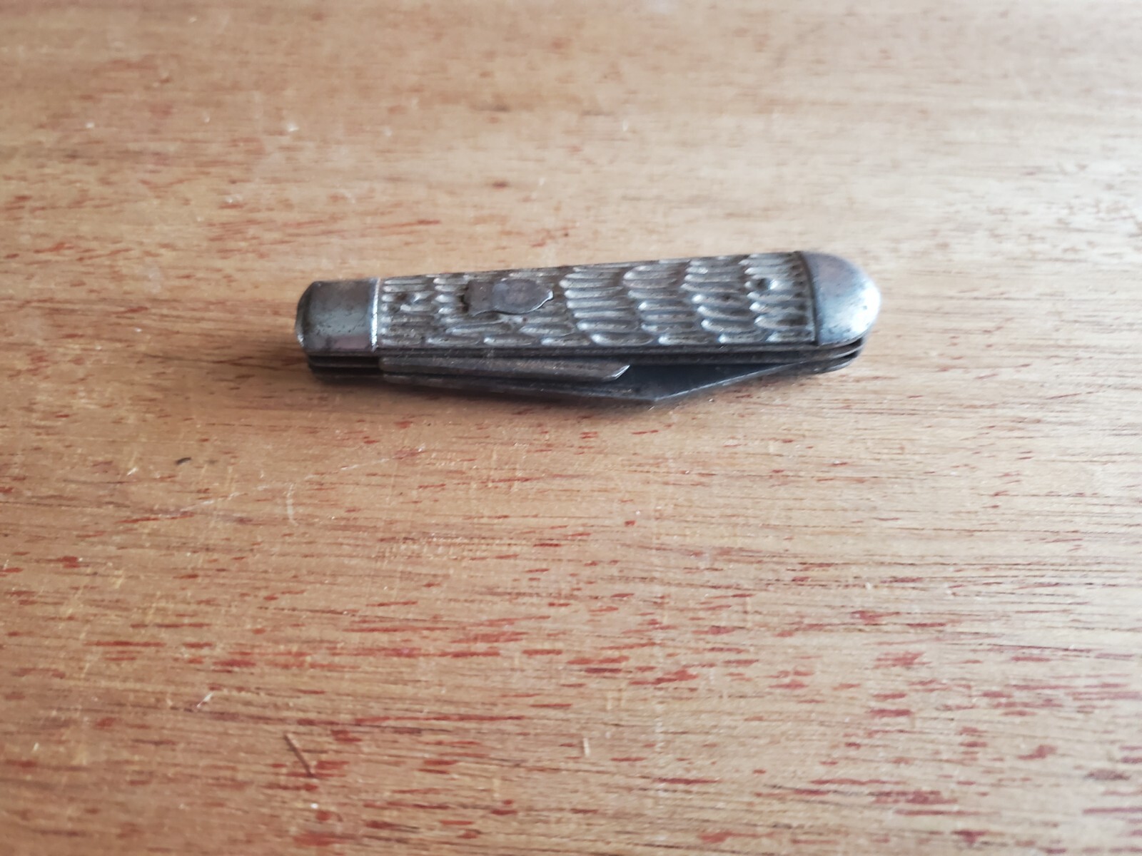 Vintage IMPERIAL 2 Blade Folding Pocket Knife Metal Handles NO Snap Rough Bad