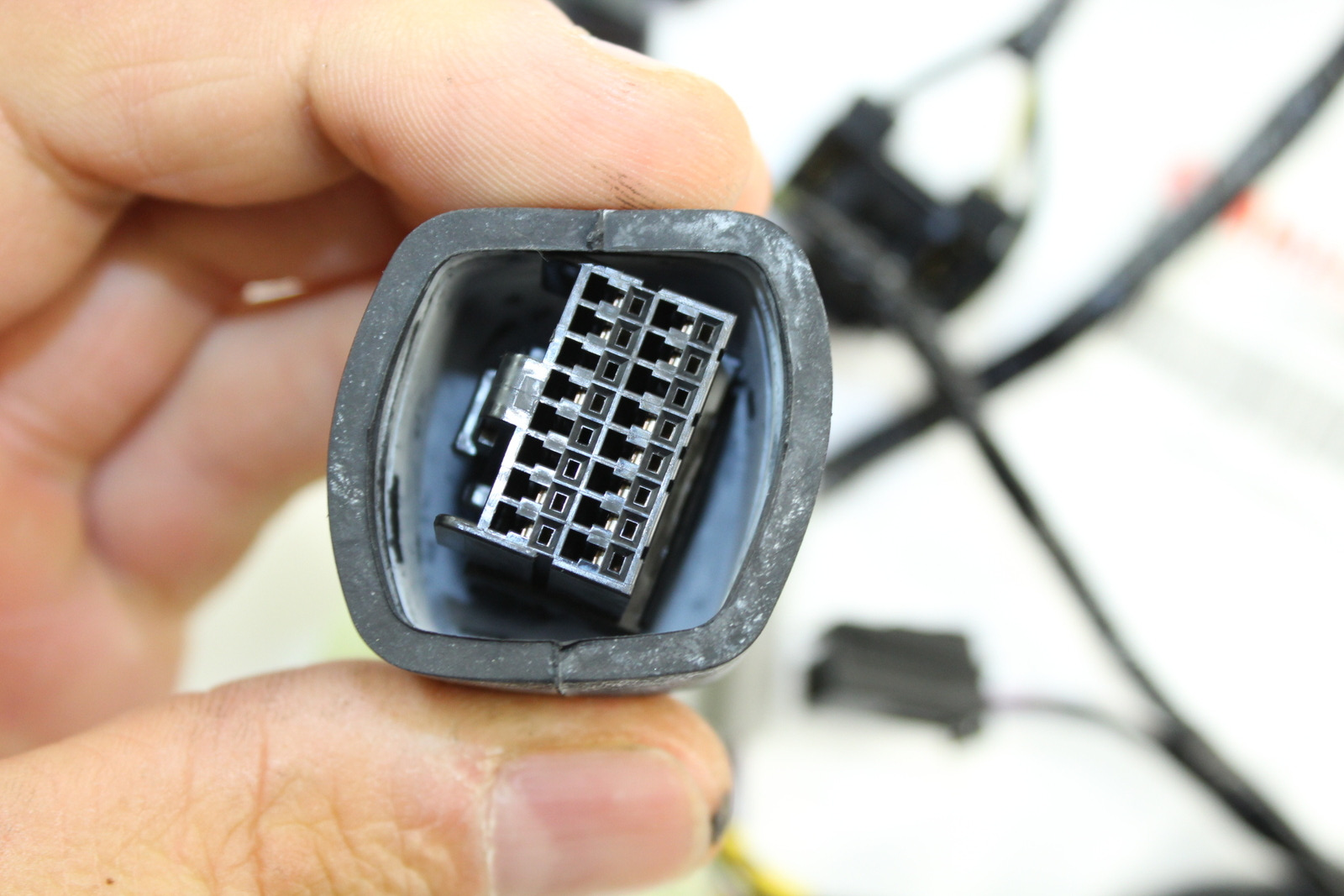 02 03 YAMAHA R1 HEADLIGHT SPEEDO GAUGES WIRING HARNESS WIRE LOOM - *NEW* - OEM