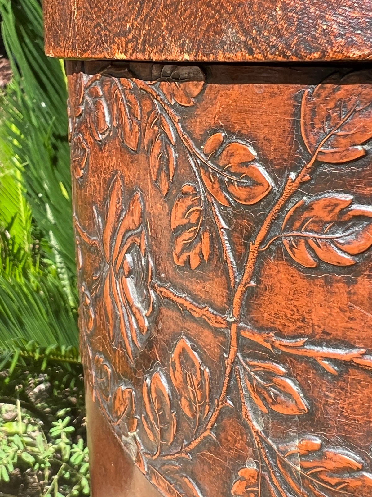 VTG Faux Leather Tooled Embossed Floral Umbrella Cane Stand Waste Basket Brown