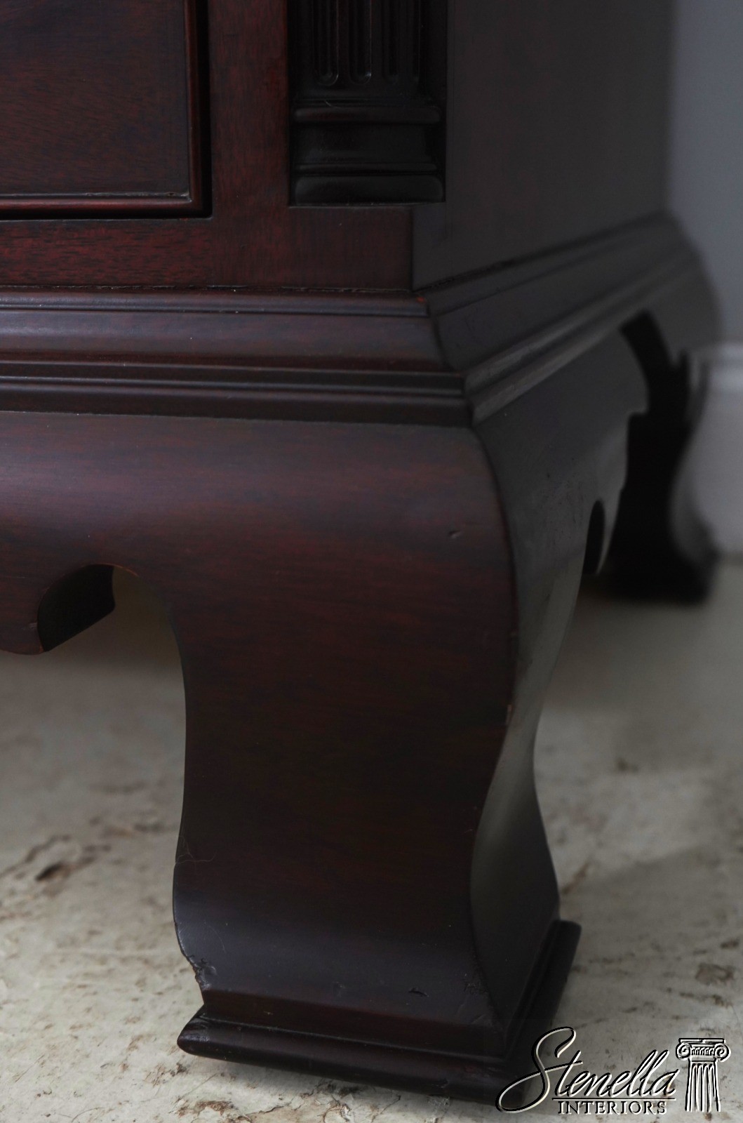 70119: KINDEL National Trust Mahogany Chest On Chest