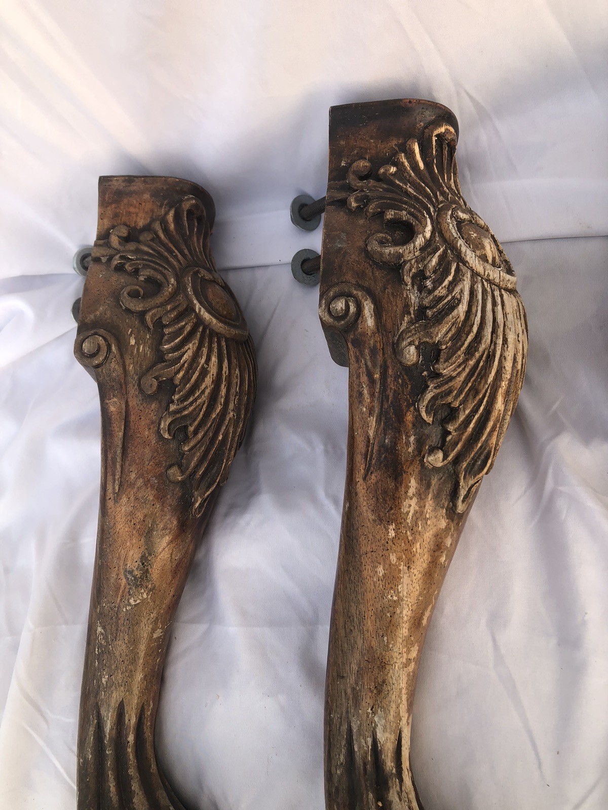 4 Vintage Table Legs Ball Claw Feet Salvaged Wood Leg 18” Tall, Georgian VTG