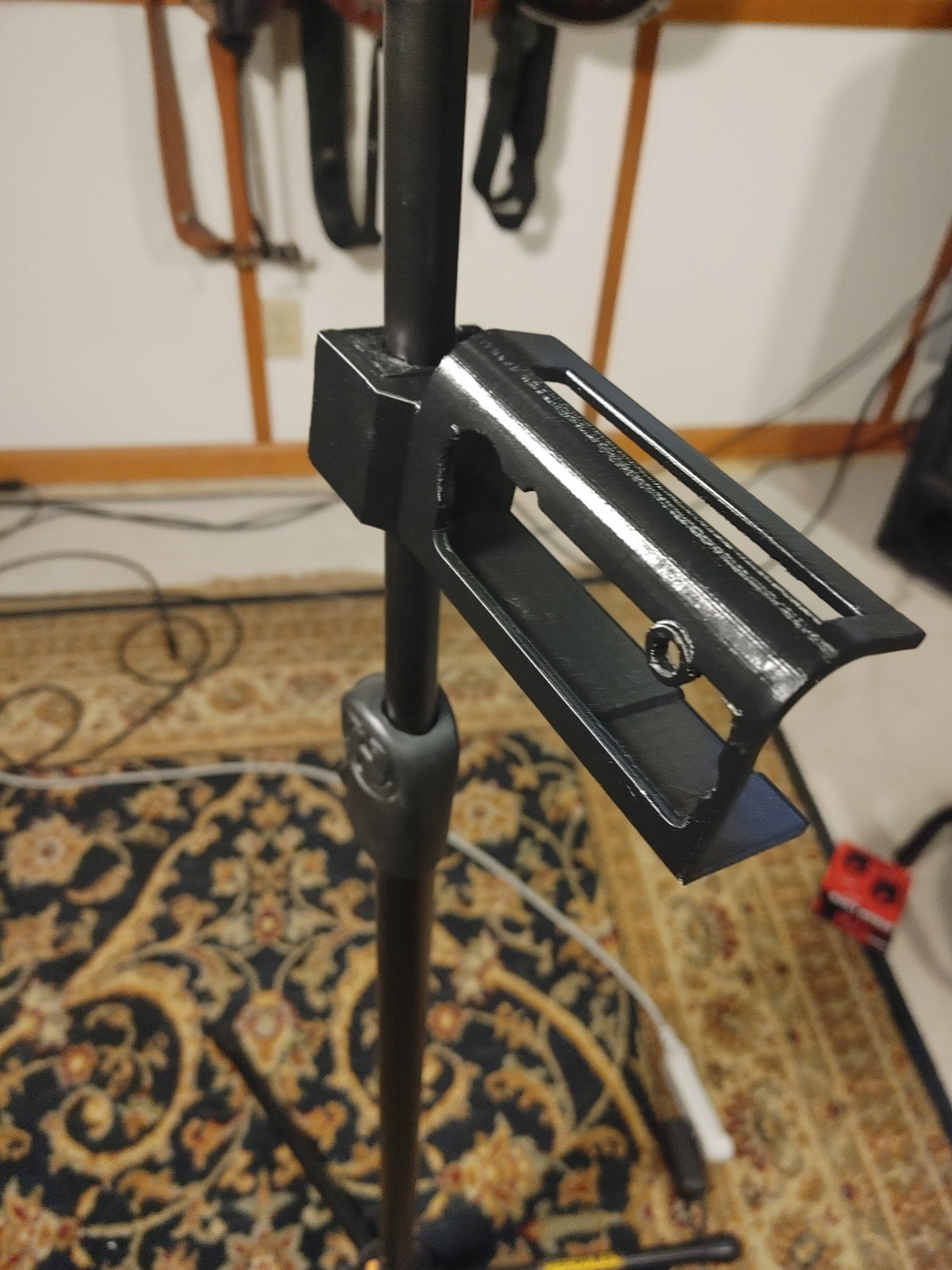 Zoom V3 Vocal Processor Microphone Stand Quick Mount