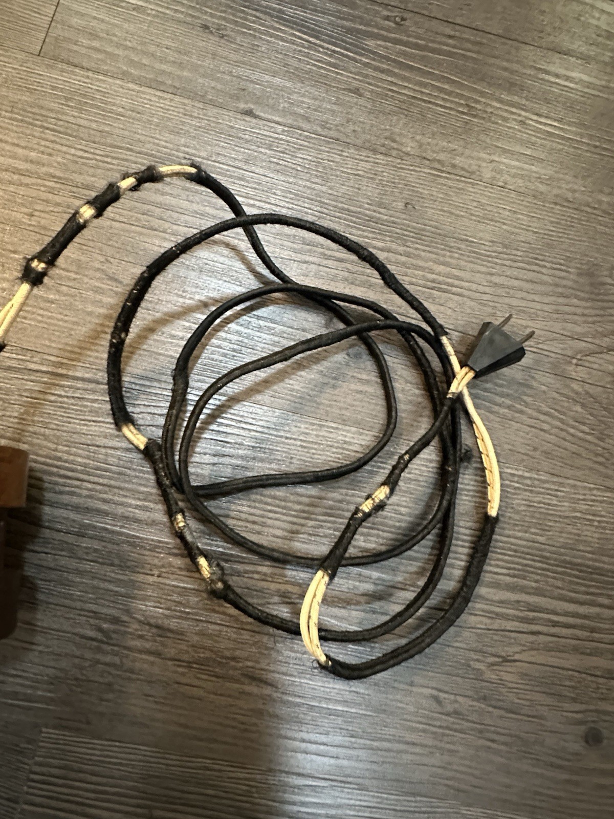 UNITED CLOCK CORP. BROOKLYN 1939 NY WORLDS FAIR WOODEN ELECTRIC CLOCK AS IS