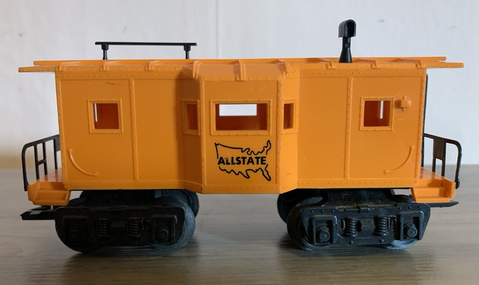 MARX train - Allstate bay window Caboose - O gauge - orange