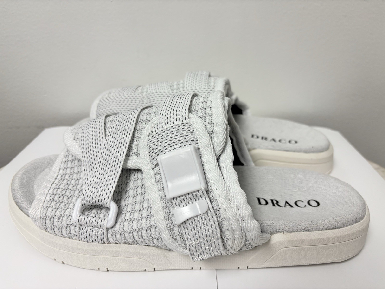 DracoSides Lightning Slide Sandals Men's Size 9-10 US NEW In Box