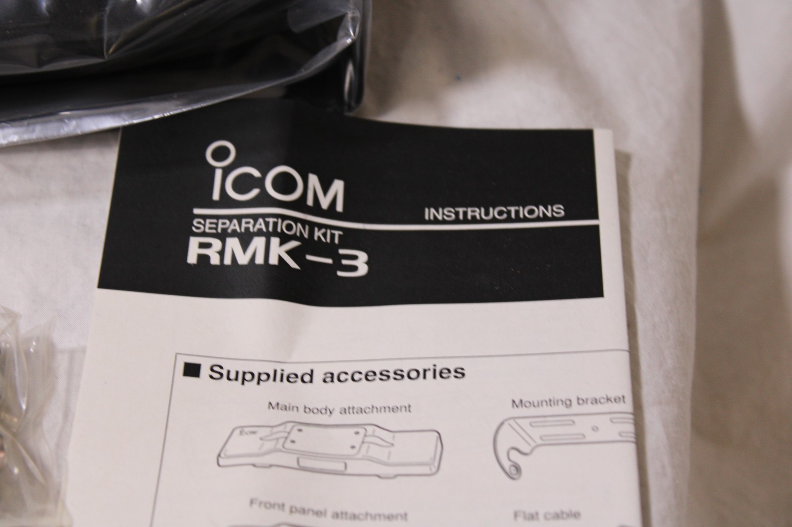 iCom RMK-3 Separation Kit Remote Mount Bracket for IC-207H IC-208H IC-2720H NOS