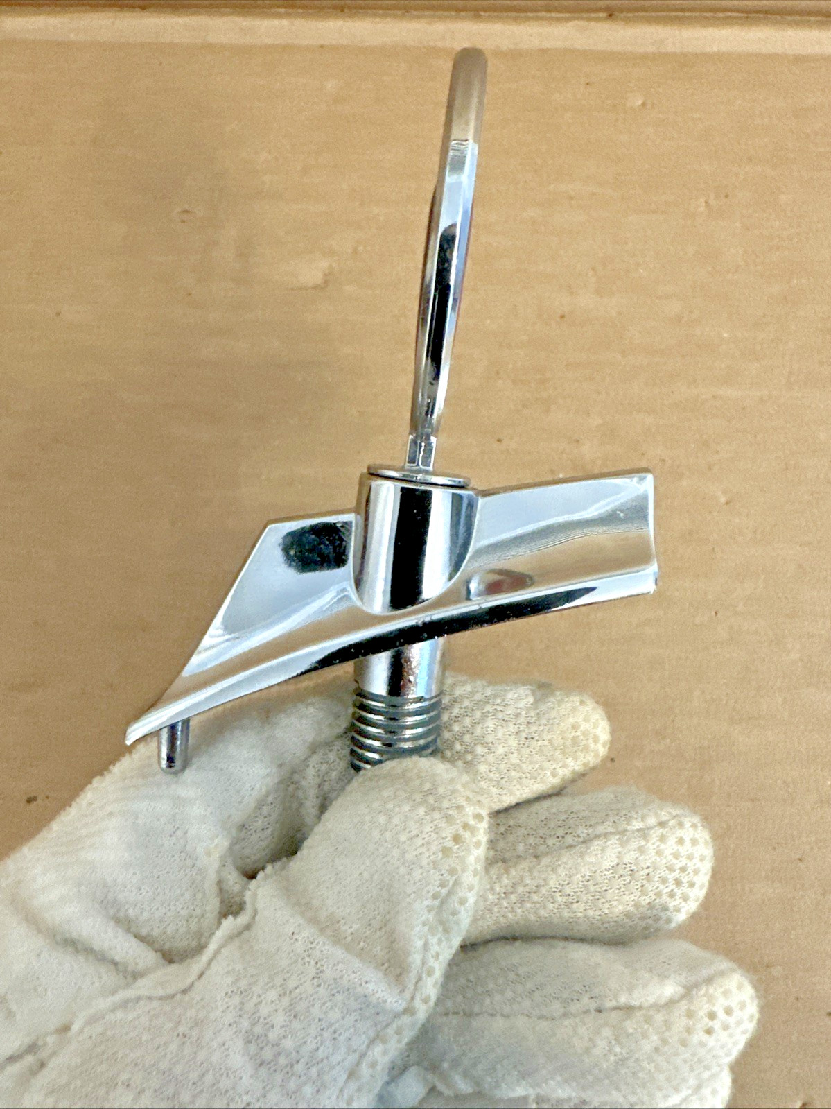 NOS OEM Buick 1984 1985 1986 Hood Emblem Lasabre Century Models 25500266