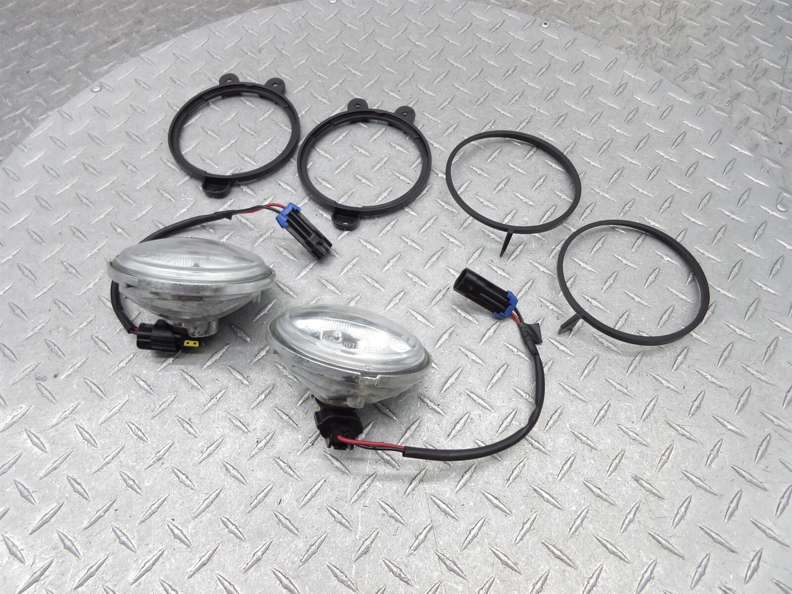 2014 14-18 Indian Chieftain Accessory Running Fog Driving Passing Light Lamp Set