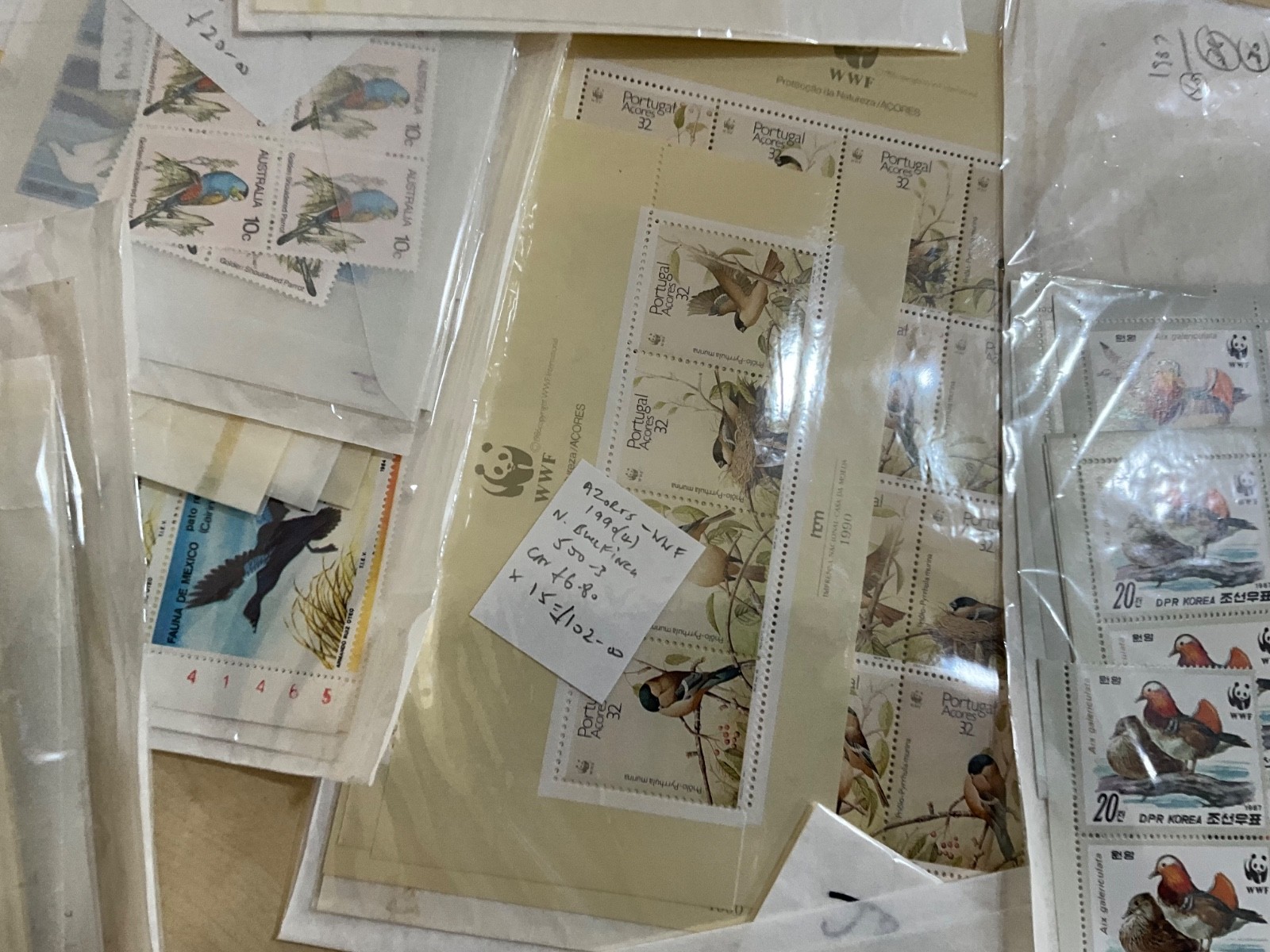 Birds on stamps MNH cat value over £9000 ex dealer stock t29