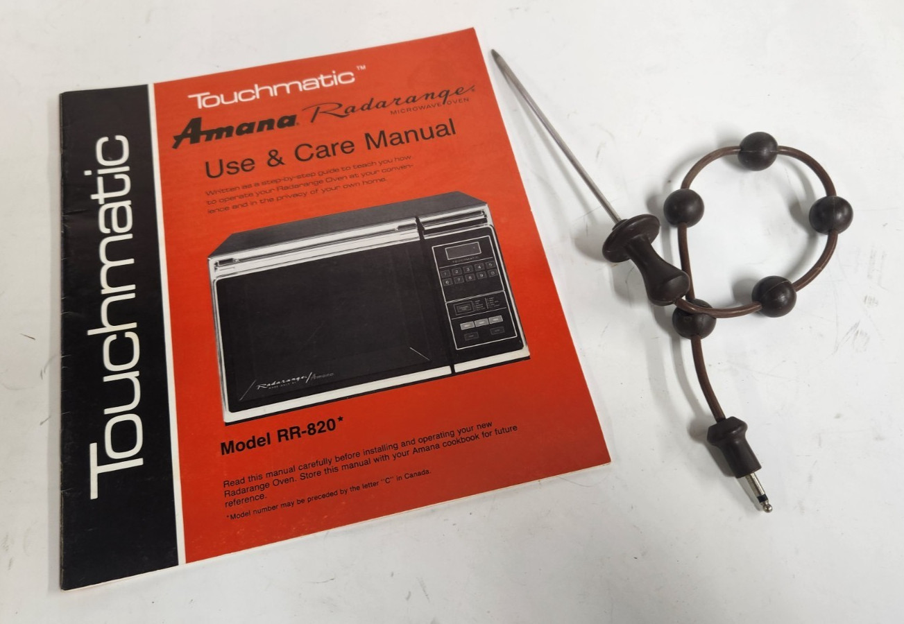 Chrome Amana Radarange Touchmatic Microwave RR-820 Very clean, orig box WORKS!