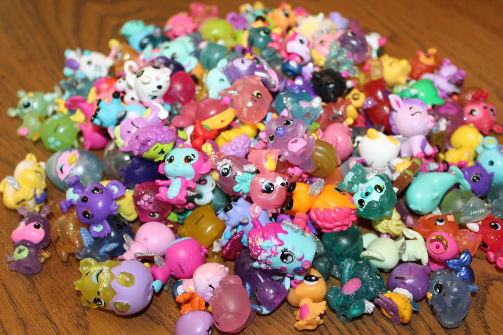 Hatchimals COLLEGGTIBLES Random LOT Bag (10) Assorted CUTE Seasons NO DUPLICATES