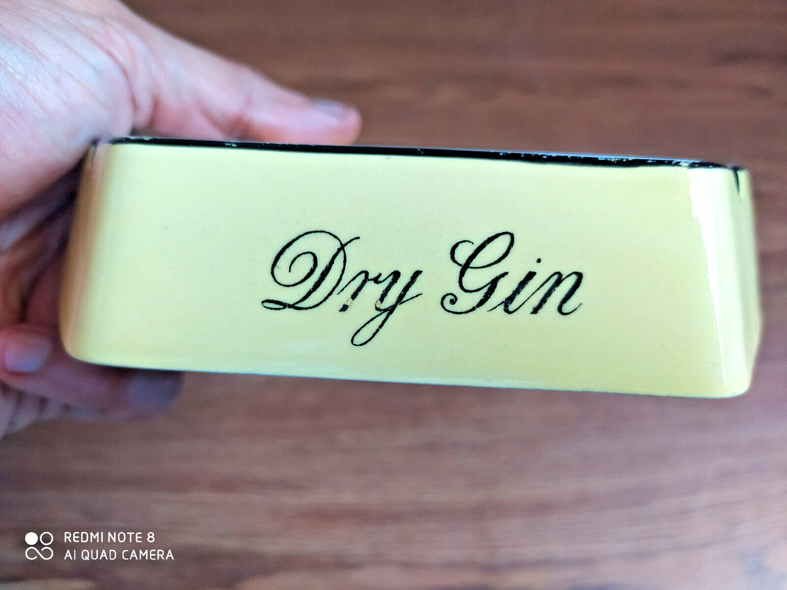 Rare vintage GORDON'S DRY GIN advertising ashtray of 70's made in England.