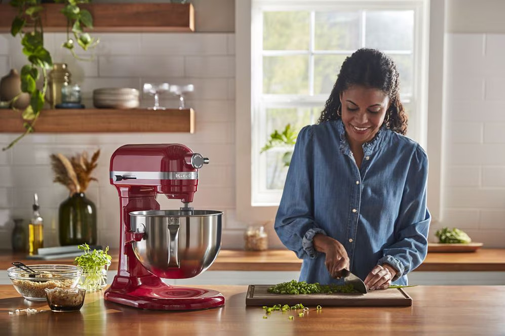 KitchenAid RKSM60ER Refurbished 6 Quart Bowl-Lift Empire Red Mixer