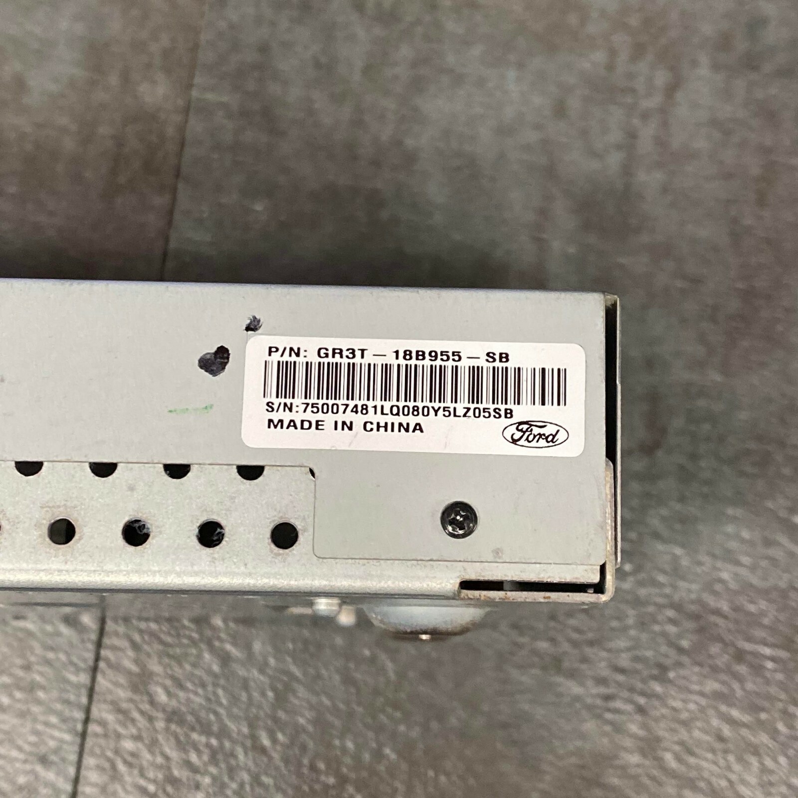 2016-2020 Ford Lincoln Sync 3 Display Screen 18B955 8.0" Touchscreen Factory OEM