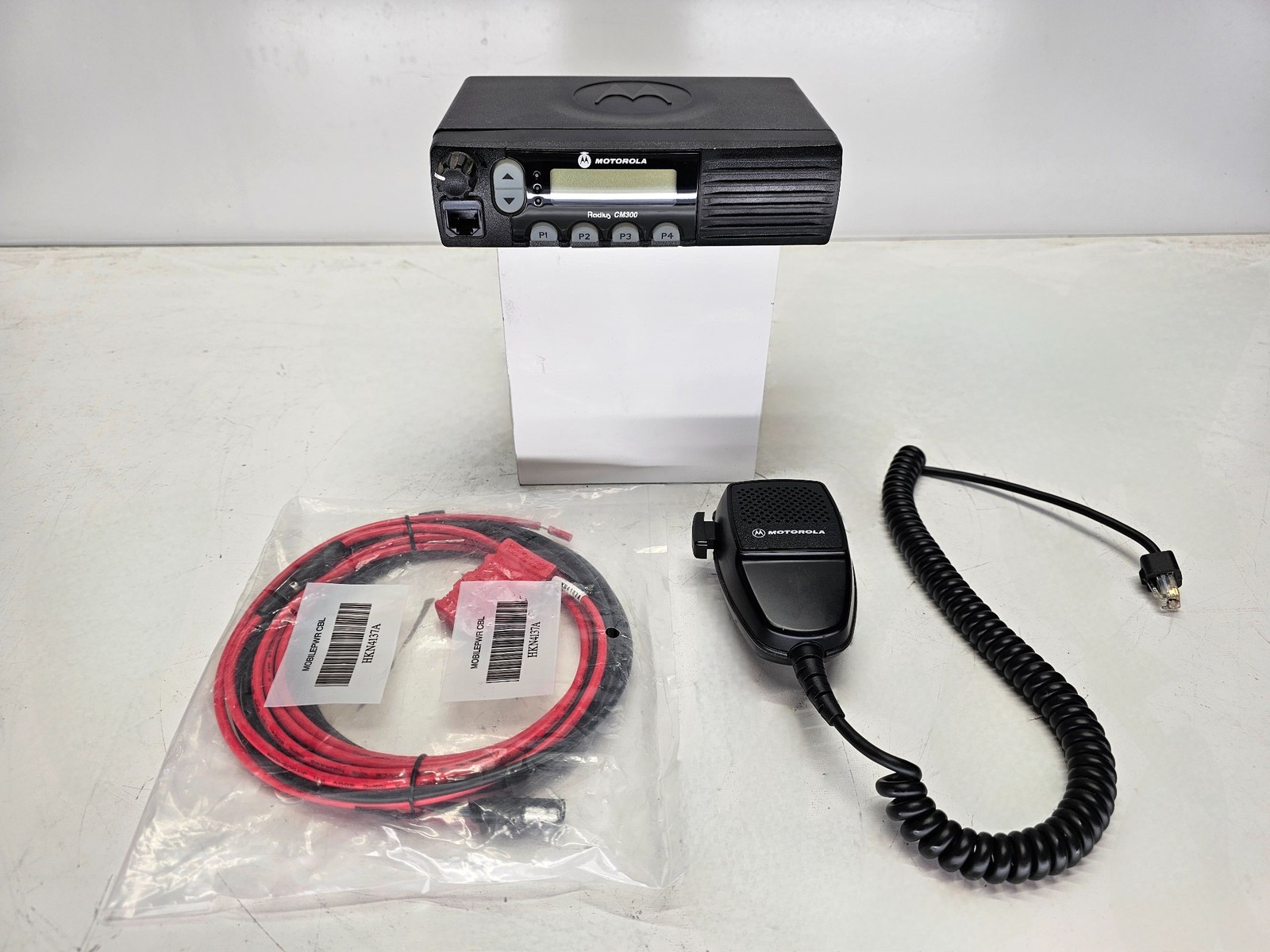 Motorola CM300 VHF 146-174 MHz 32 Channel 25 Watt (Complete Kit)