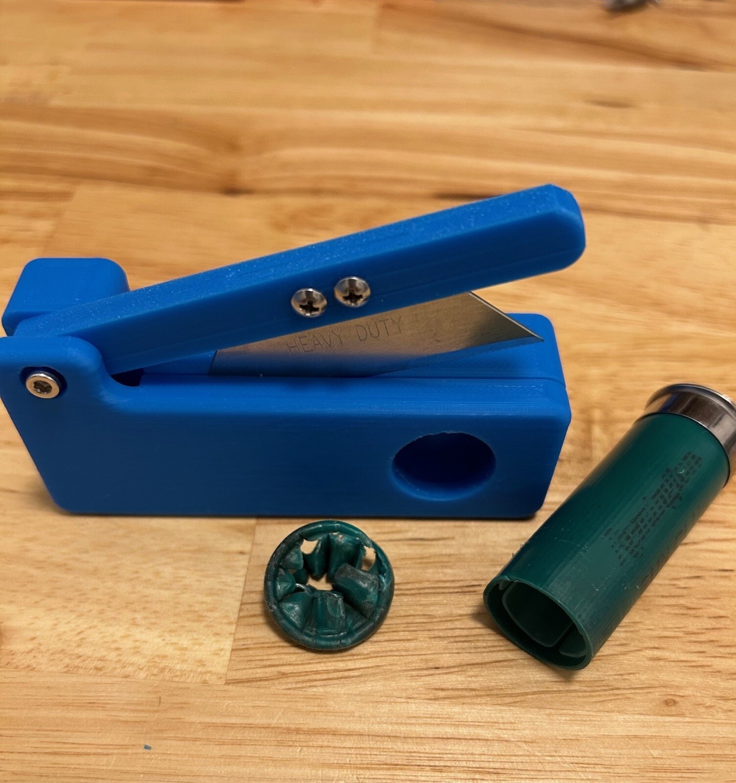 Blue or Red - 12ga Shotgun Shotshell Shell Trimmer Crimp Cutter Tool 12 Gauge