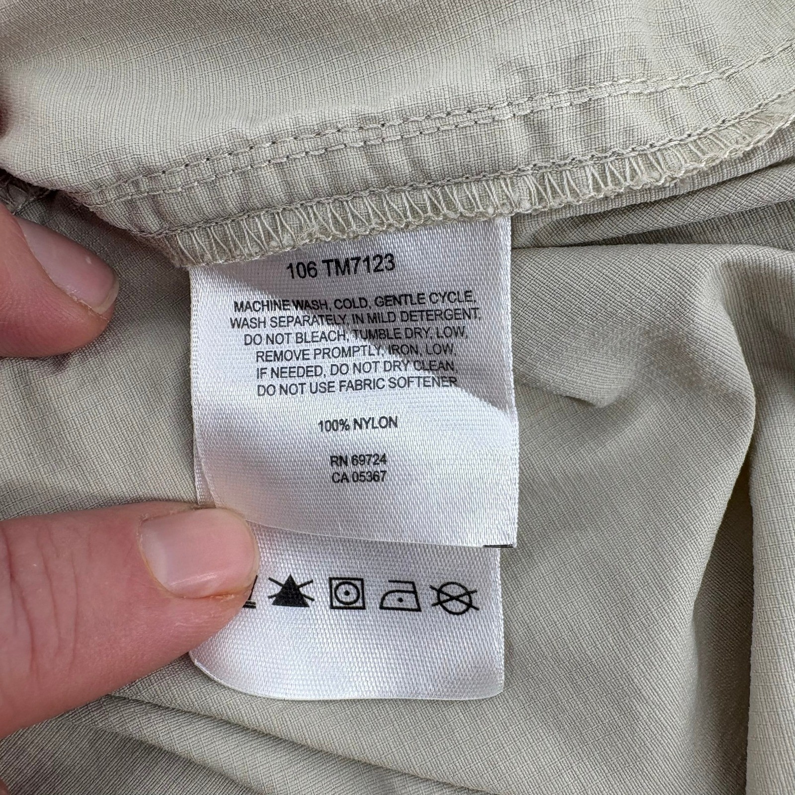 Columbia Titanium Long Sleeve Button Up Shirt Men's XXL Tan Fishing Outdoor