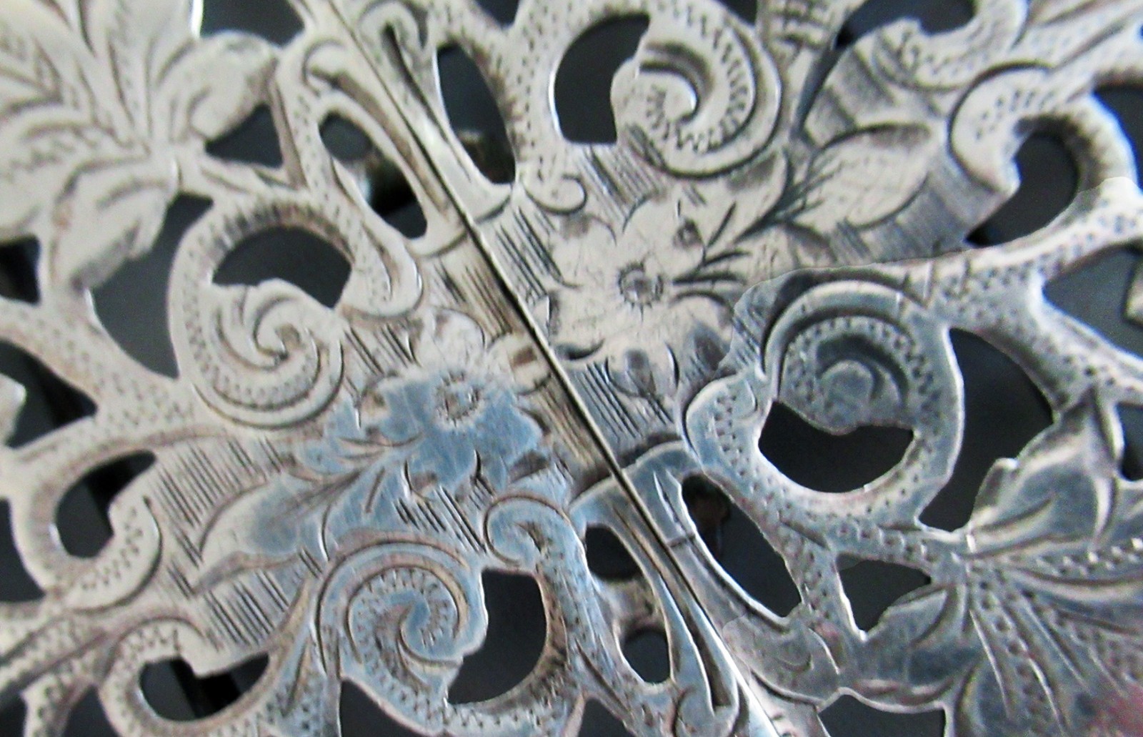 ANTIQUE STERLING BRITISH LARGE NURSES BUCKLE, 3 5/8 INCHES, 1908, CHESTER, S&BM