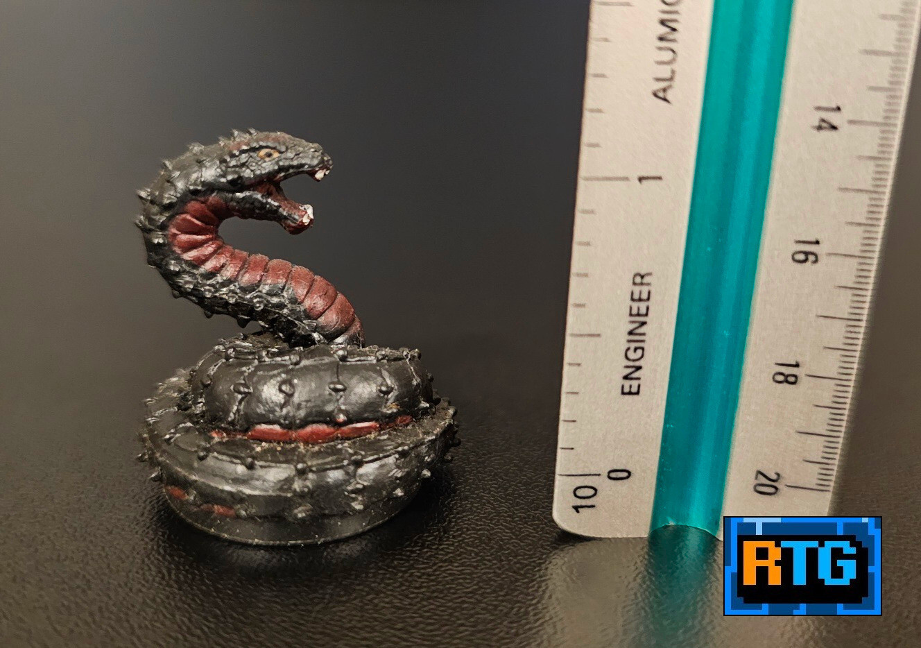 D&D Fiendish Snake #50 Dungeons & Dragons miniature and card