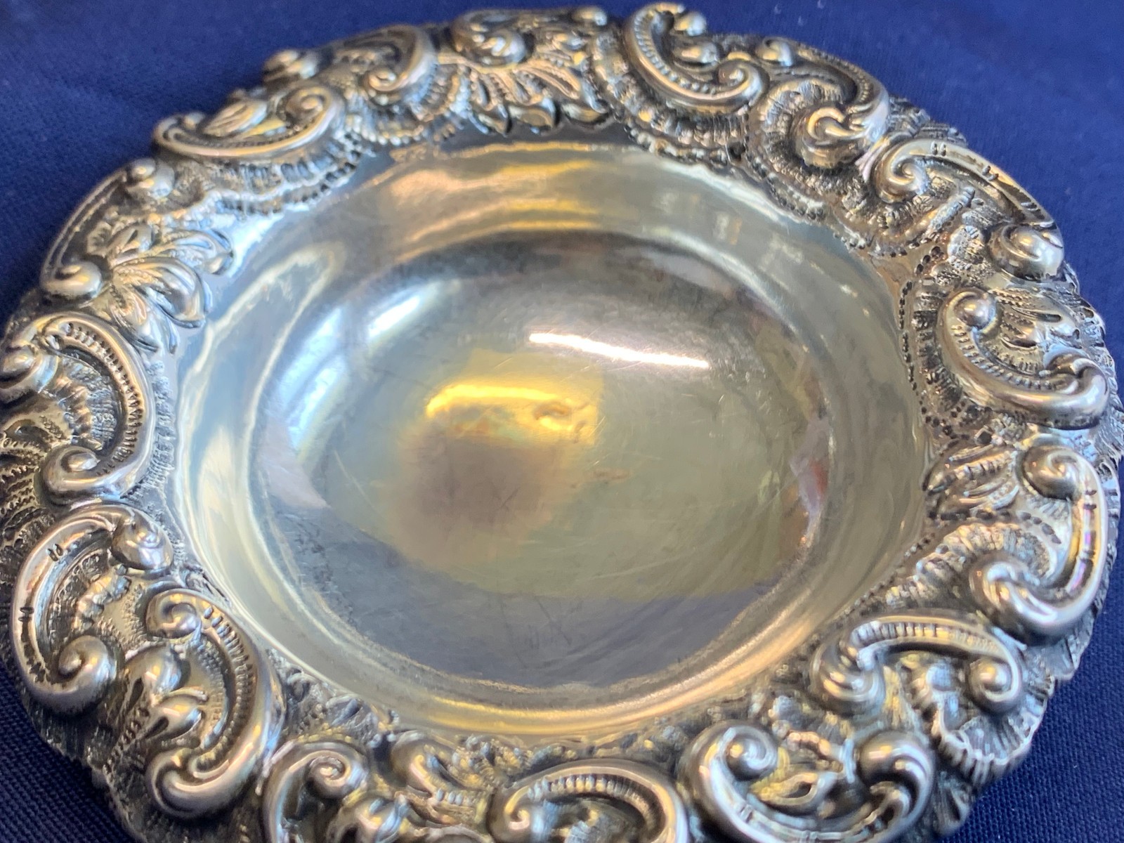 Antique Sterling Silver Condiment Dish Master Salt Cellar 37.84g Floral Repousse