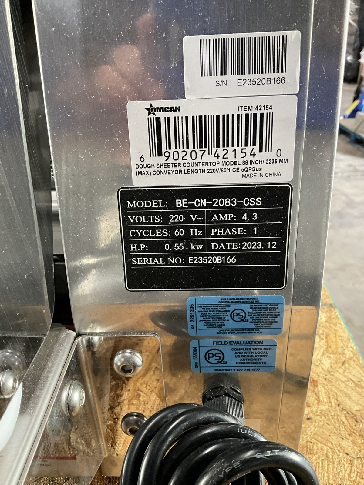 Omcan USA 42154 Countertop Reversible Dough Sheeter 20-1/2" Rollers BE-CN-2083