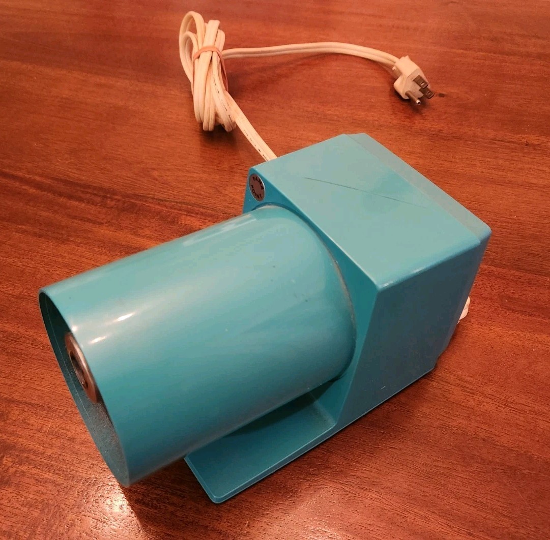 Vintage Panasonic Electric Pencil Sharpener KP-22A Teal Works Cracked Base