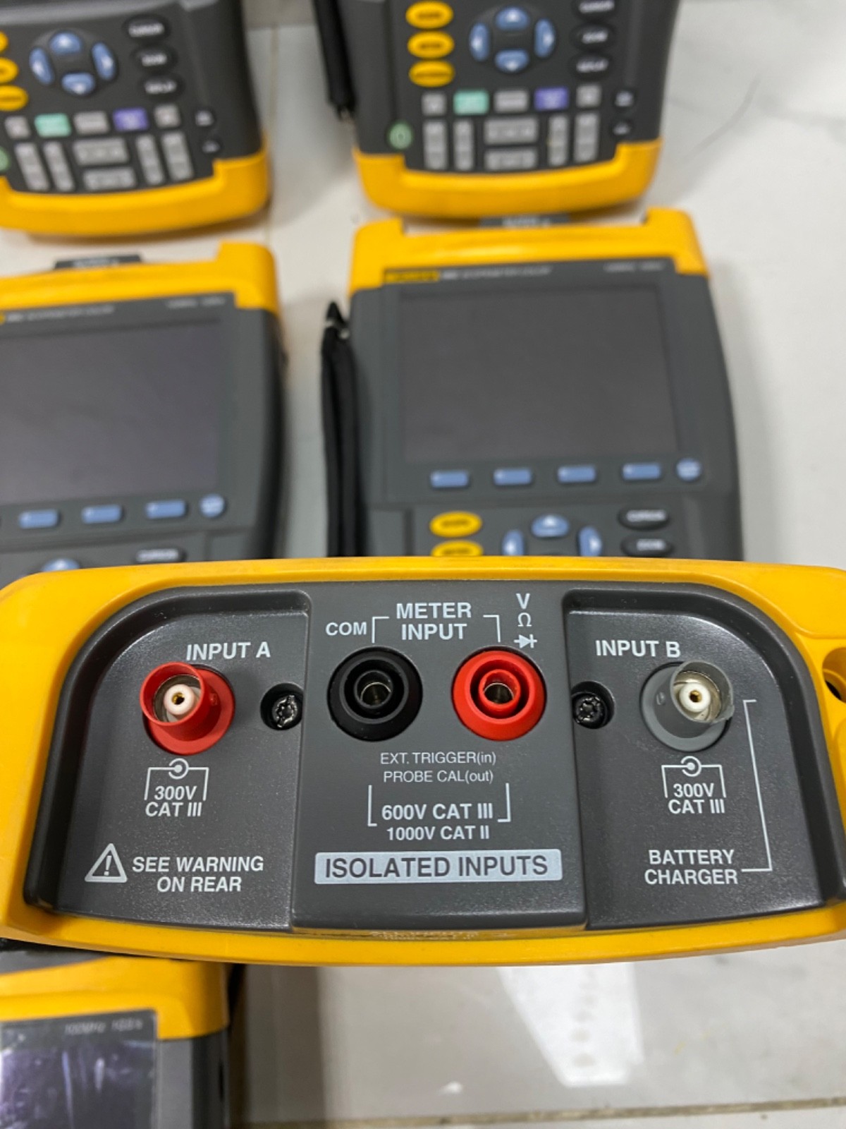 Fluke 196C Digital Oscilloscope ScopeMeter Color Handheld 1GS/s 100mhz