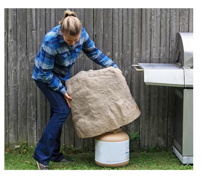 Fake Rock Plastic Resin Well Pump Cover Concealment Decorative Outdoor Garden