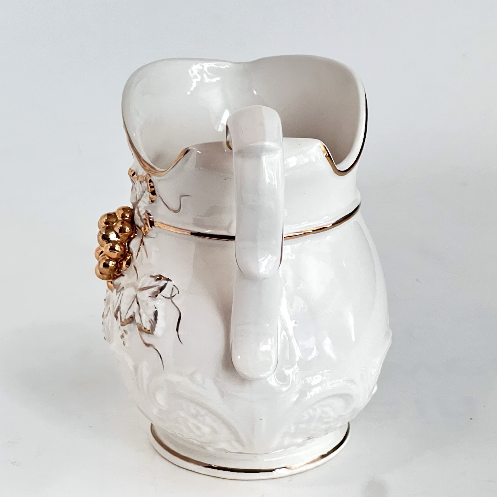 Vintage Porcelain Pitcher Juice Cream Velco Japan Raised Grape Gold Trim 5.5”