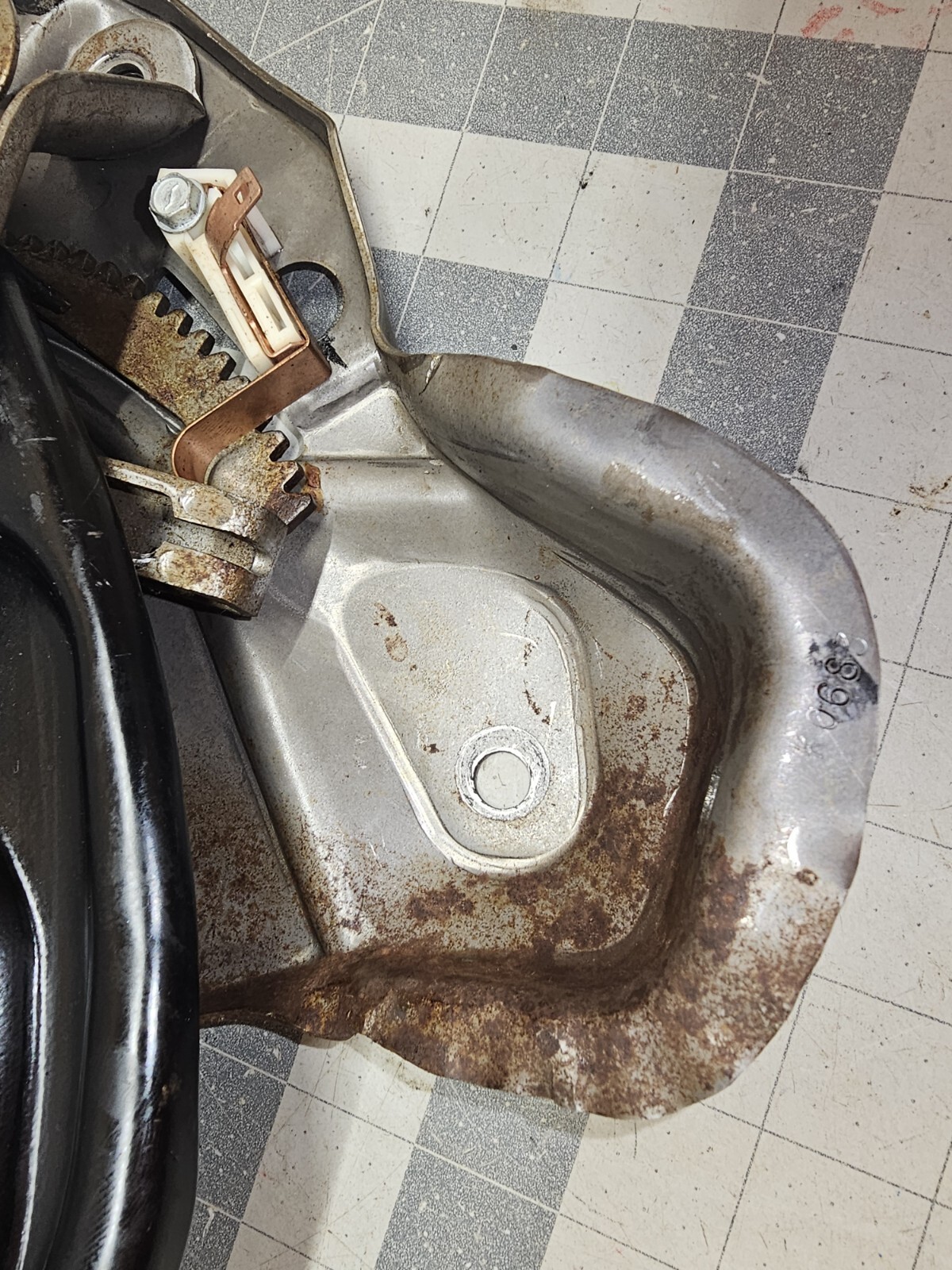 95-98 C/K GM Chevy Silverado GMC Sierra Emergency Brake Pedal Assembly OEM Truck